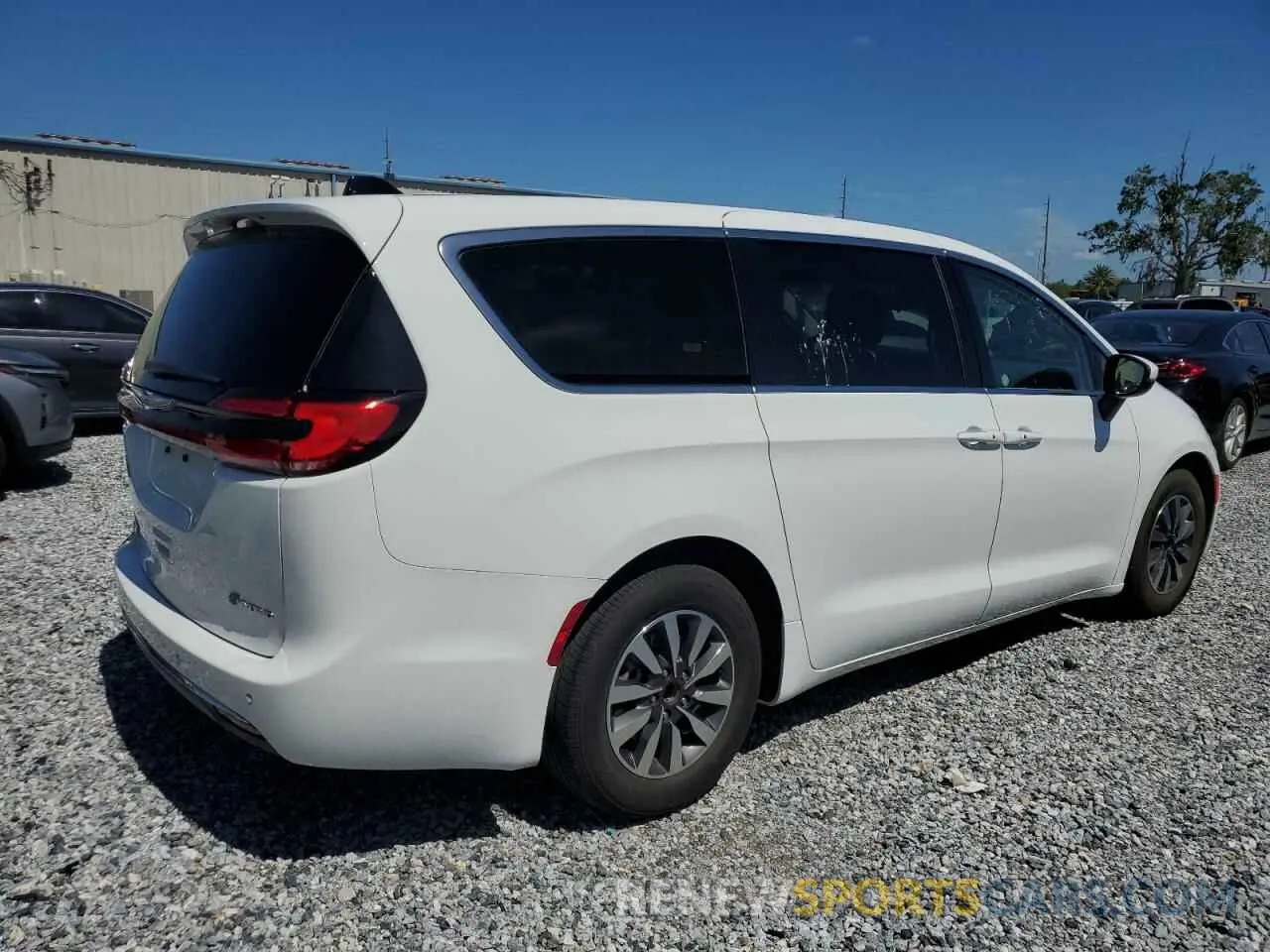 3 Photograph of a damaged car 2C4RC1L74PR558768 CHRYSLER PACIFICA 2023