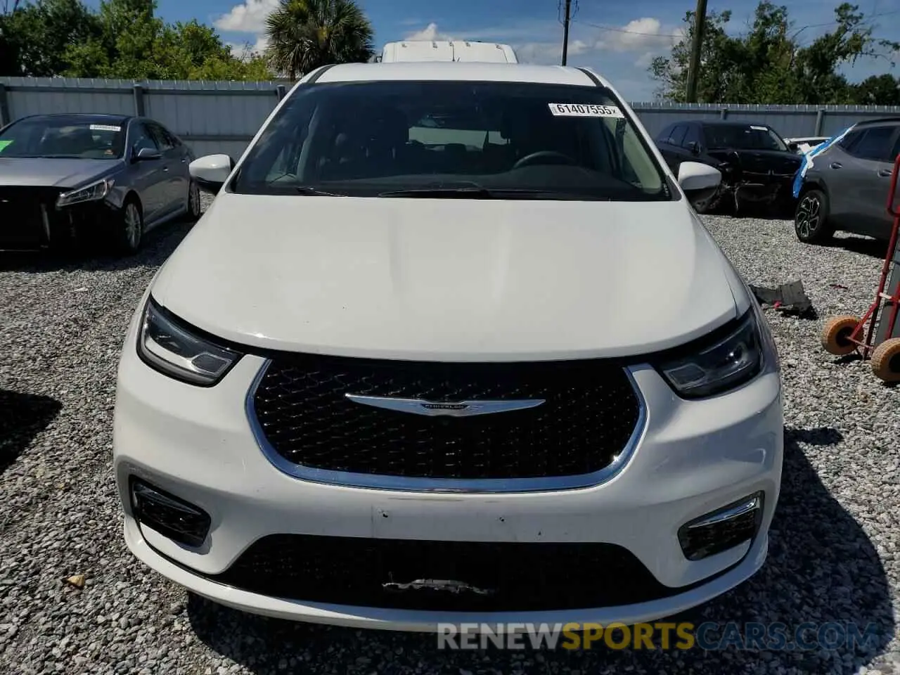 5 Photograph of a damaged car 2C4RC1L74PR558768 CHRYSLER PACIFICA 2023