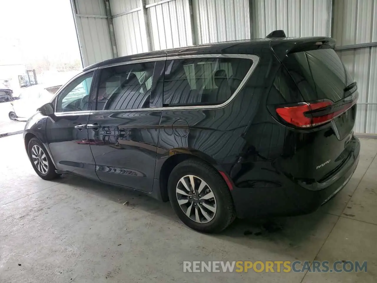 2 Photograph of a damaged car 2C4RC1L74PR575358 CHRYSLER PACIFICA 2023