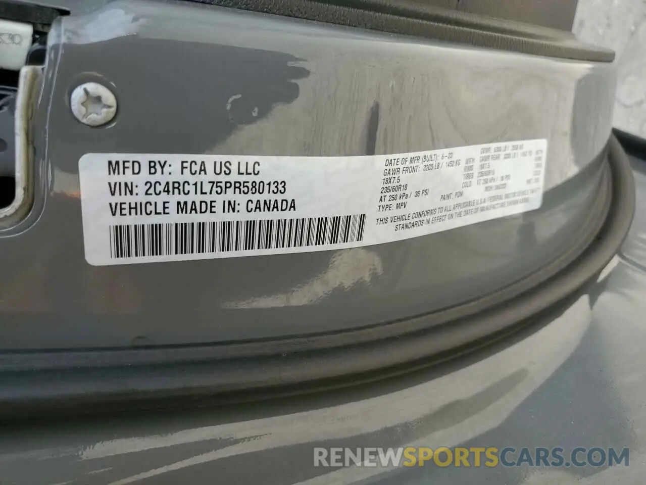 14 Photograph of a damaged car 2C4RC1L75PR580133 CHRYSLER PACIFICA 2023