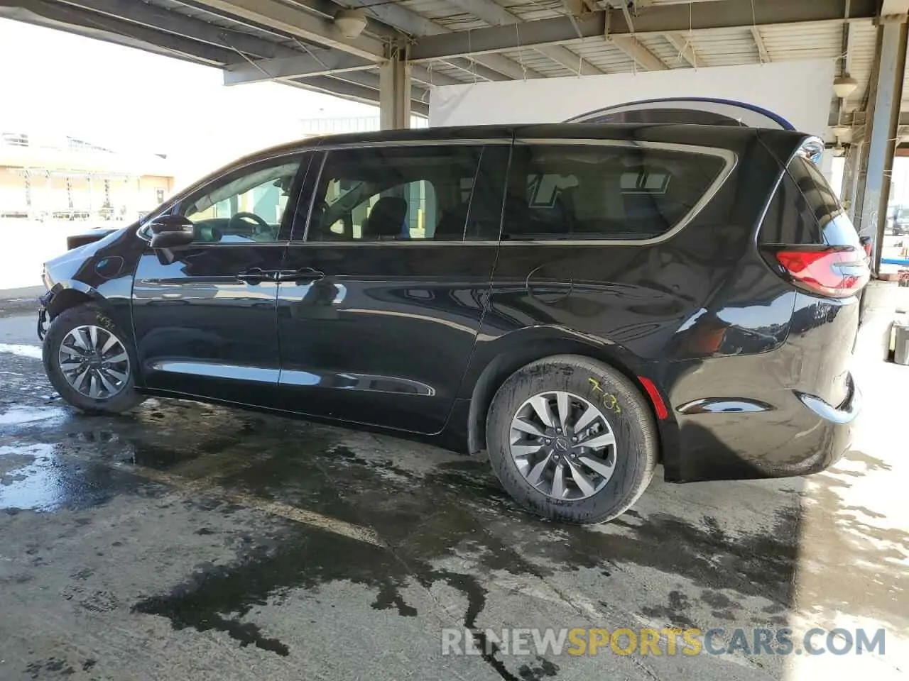 2 Photograph of a damaged car 2C4RC1L76PR541258 CHRYSLER PACIFICA 2023