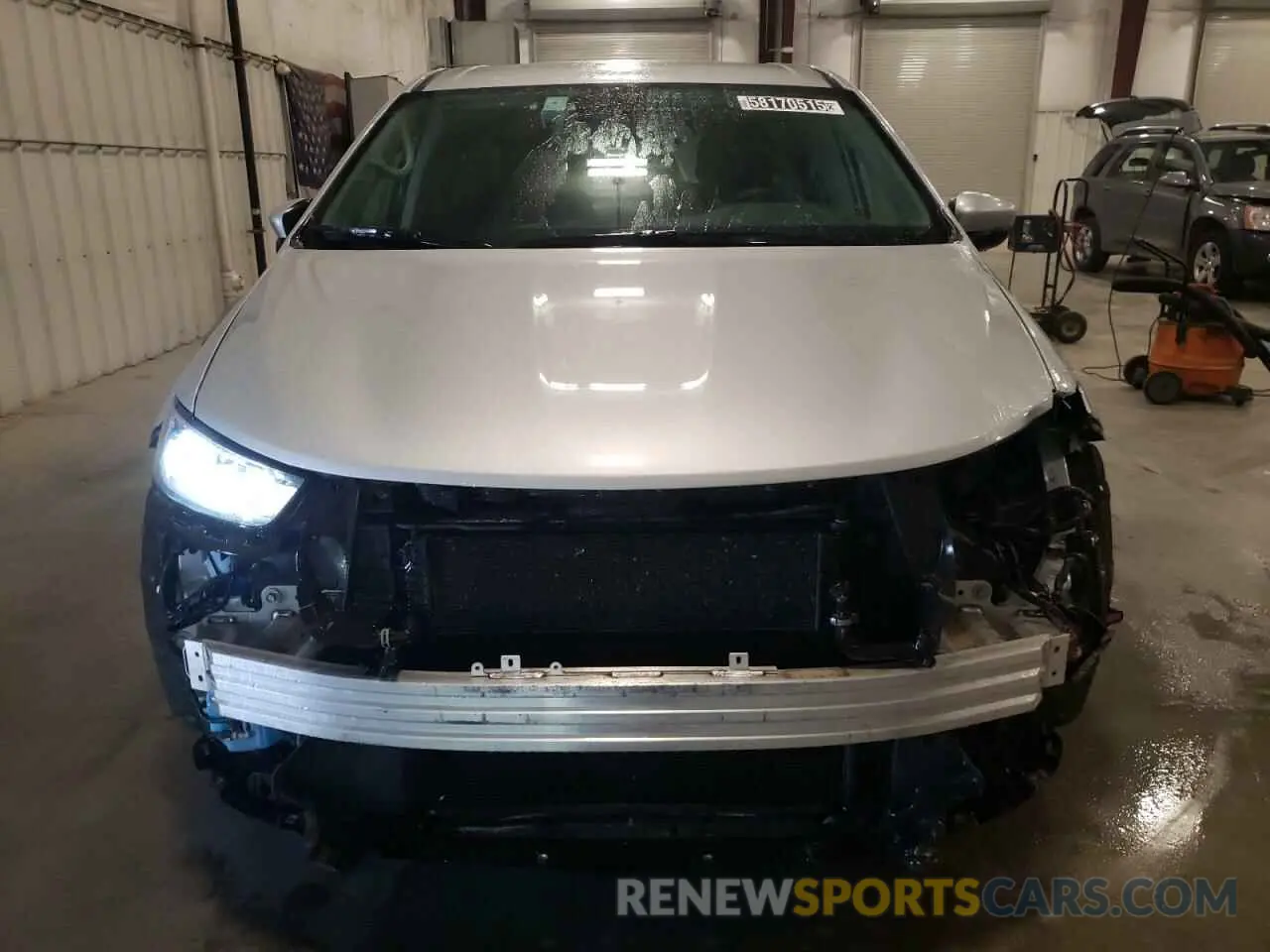 5 Photograph of a damaged car 2C4RC1L79PR626126 CHRYSLER PACIFICA 2023
