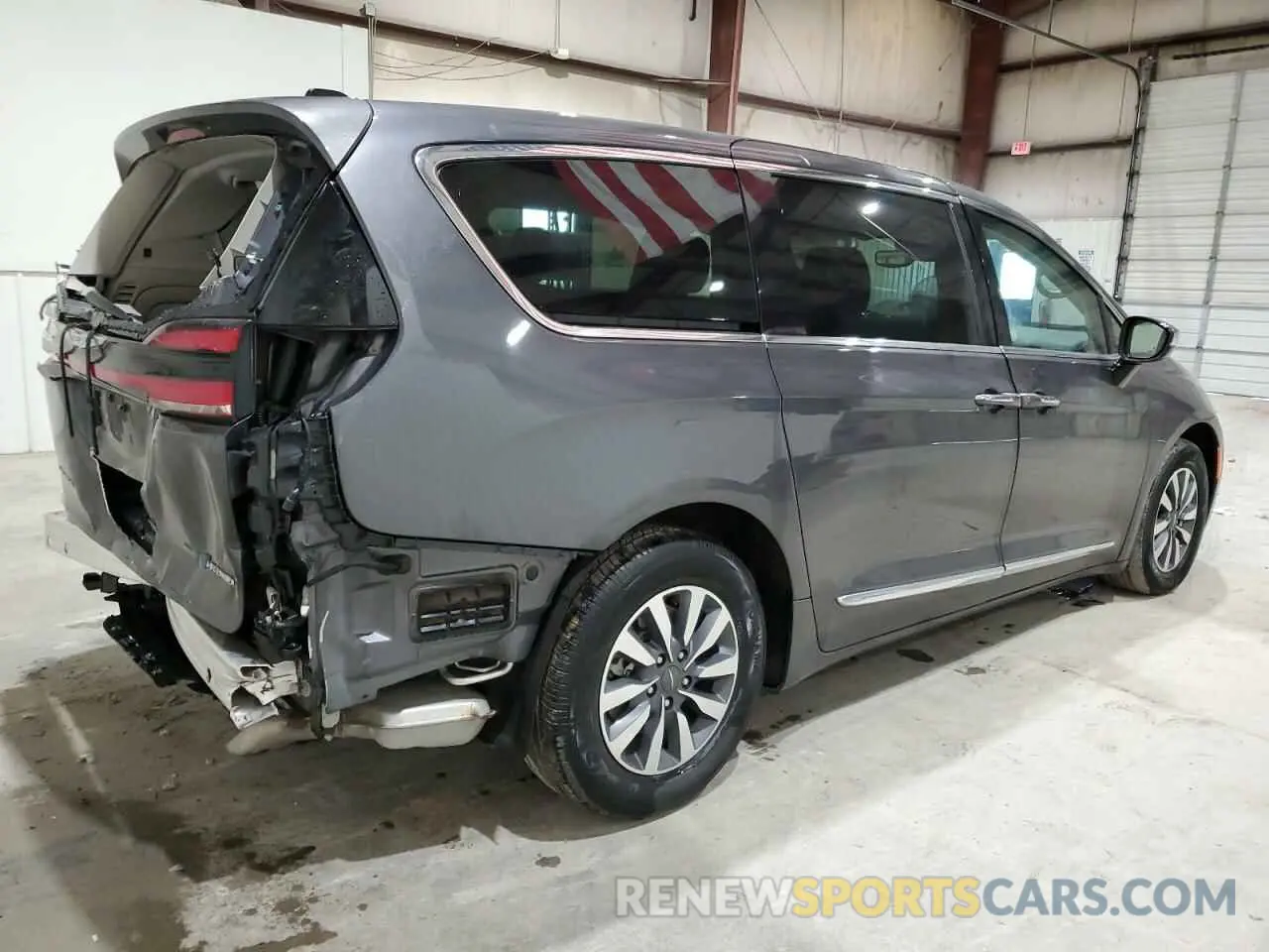 3 Photograph of a damaged car 2C4RC1S75PR592297 CHRYSLER PACIFICA 2023