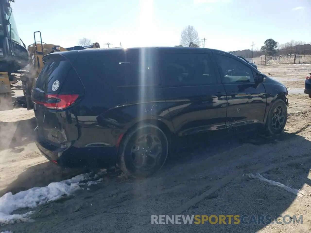 3 Photograph of a damaged car 2C4RC1S77PR501630 CHRYSLER PACIFICA 2023