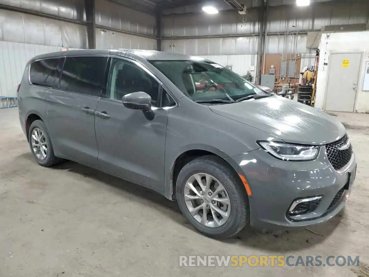 4 Photograph of a damaged car 2C4RC3BG3PR545622 CHRYSLER PACIFICA 2023