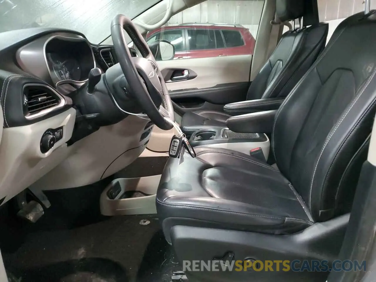7 Photograph of a damaged car 2C4RC3BG3PR545622 CHRYSLER PACIFICA 2023