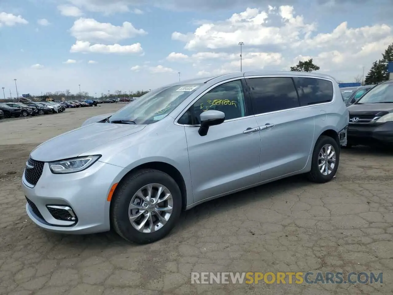 1 Photograph of a damaged car 2C4RC3BG4PR519563 CHRYSLER PACIFICA 2023