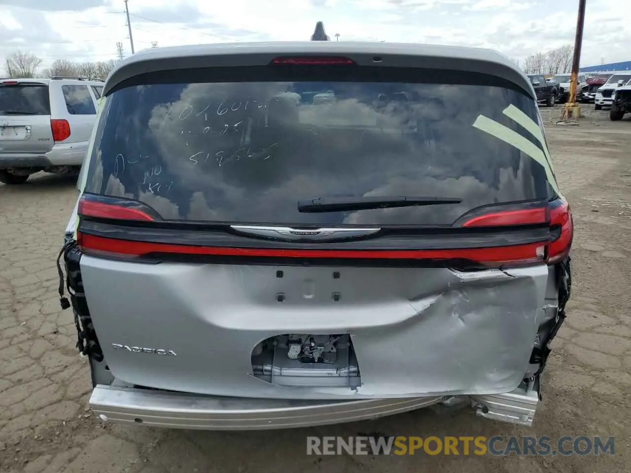 6 Photograph of a damaged car 2C4RC3BG4PR519563 CHRYSLER PACIFICA 2023