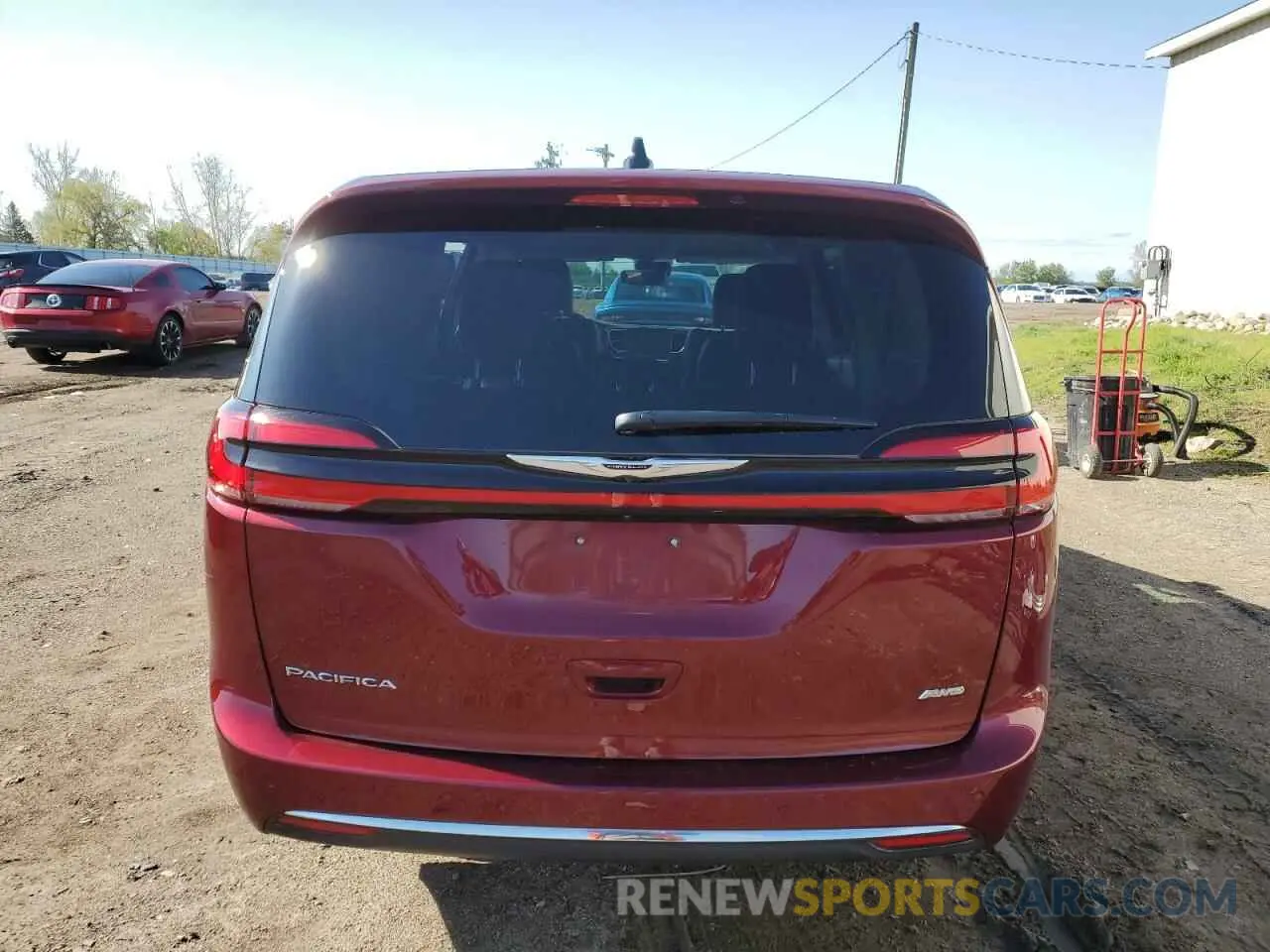 6 Photograph of a damaged car 2C4RC3BG4PR545984 CHRYSLER PACIFICA 2023