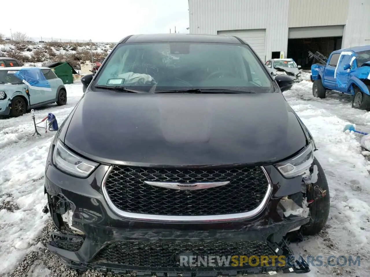 5 Photograph of a damaged car 2C4RC3BG5PR609630 CHRYSLER PACIFICA 2023