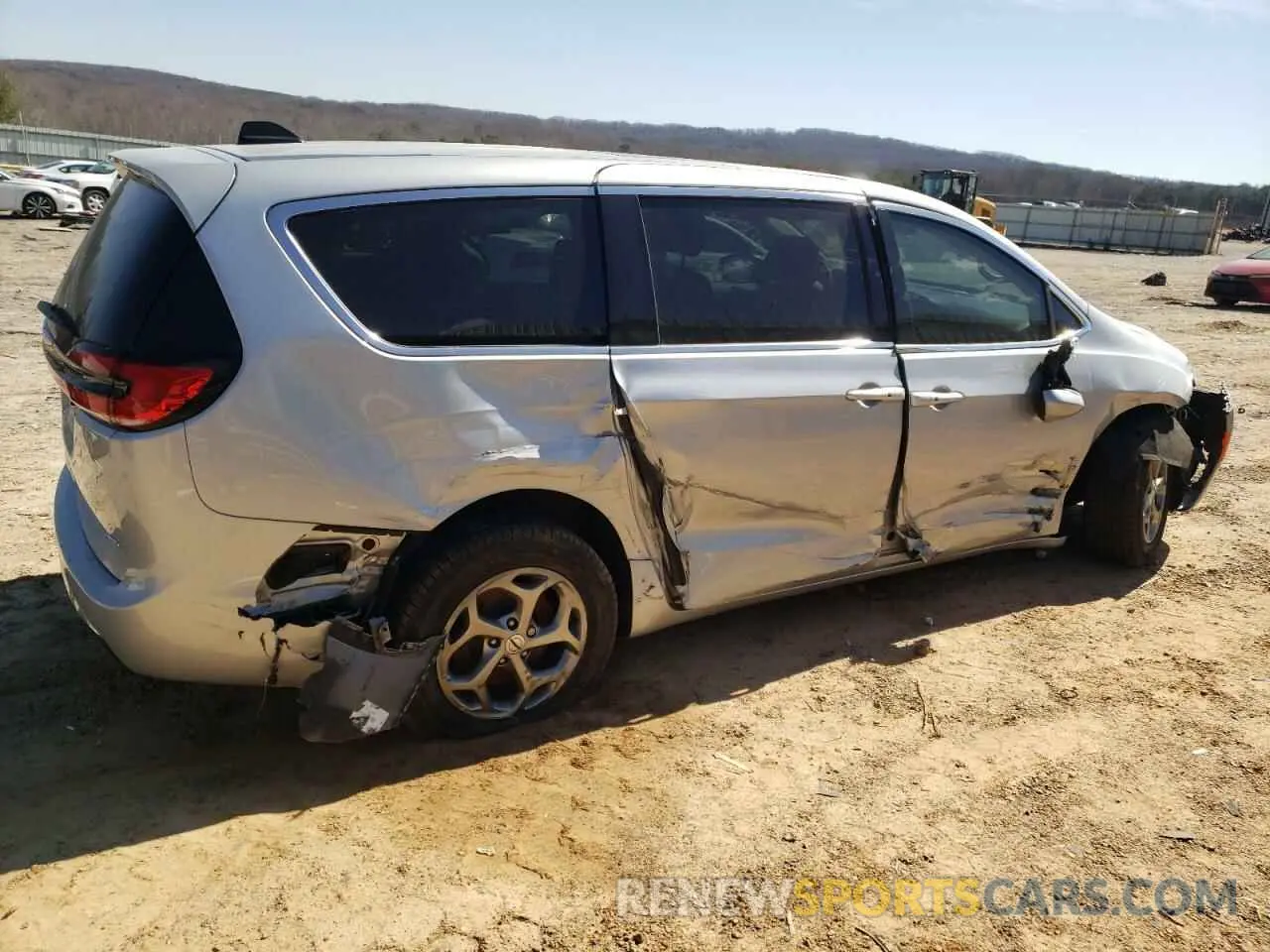 3 Photograph of a damaged car 2C4RC3BG7PR610147 CHRYSLER PACIFICA 2023
