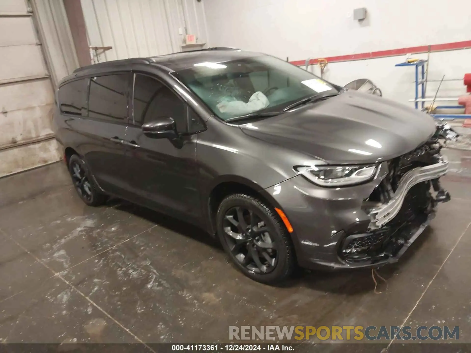 1 Photograph of a damaged car 2C4RC3BG9PR570265 CHRYSLER PACIFICA 2023