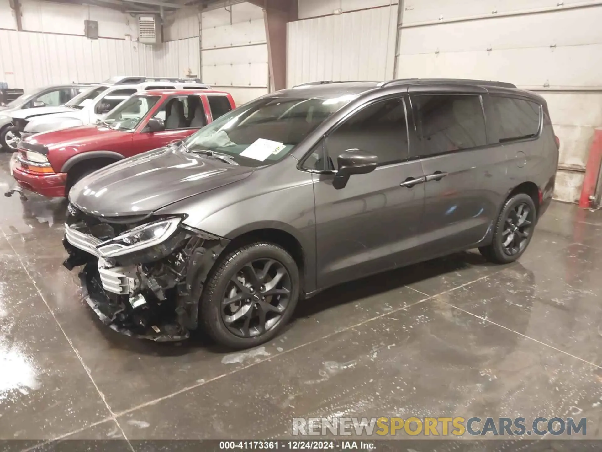 2 Photograph of a damaged car 2C4RC3BG9PR570265 CHRYSLER PACIFICA 2023
