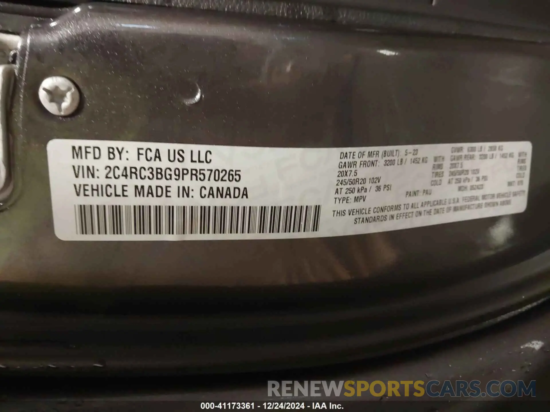 9 Photograph of a damaged car 2C4RC3BG9PR570265 CHRYSLER PACIFICA 2023