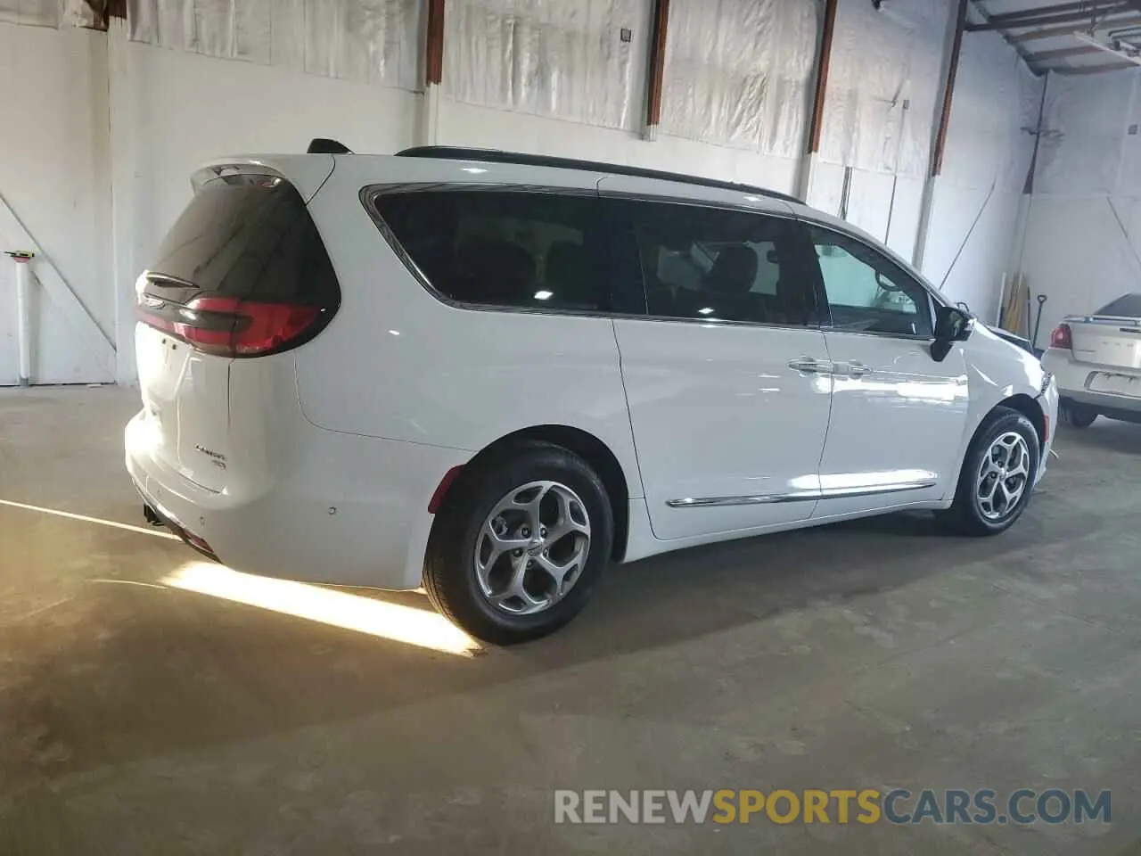 3 Photograph of a damaged car 2C4RC3GG0PR576447 CHRYSLER PACIFICA 2023
