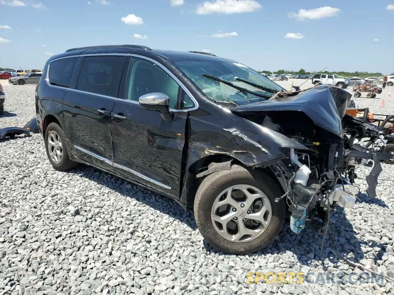 4 Photograph of a damaged car 2C4RC3GG2PR599759 CHRYSLER PACIFICA 2023