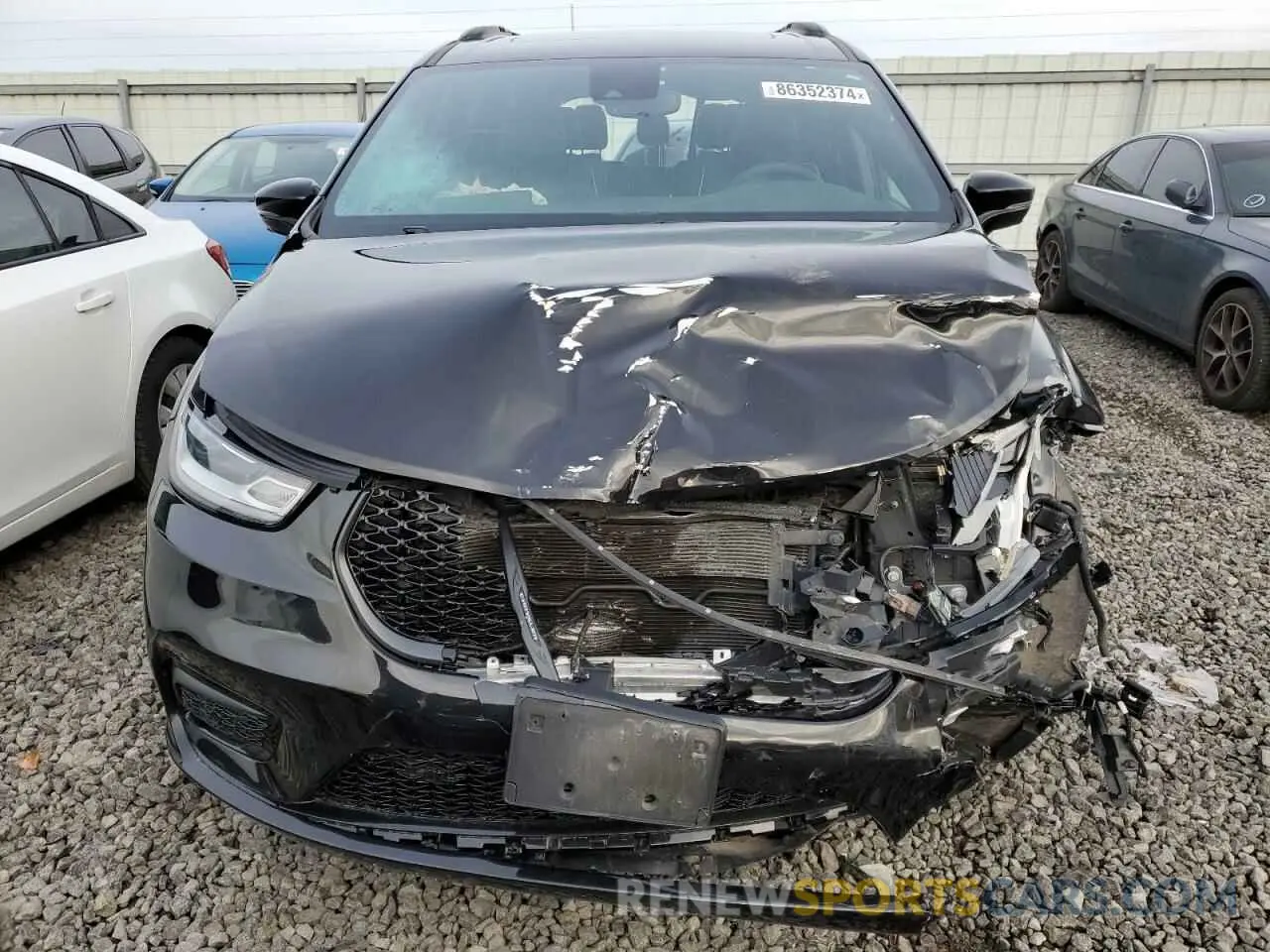 5 Photograph of a damaged car 2C4RC3GG4PR570425 CHRYSLER PACIFICA 2023