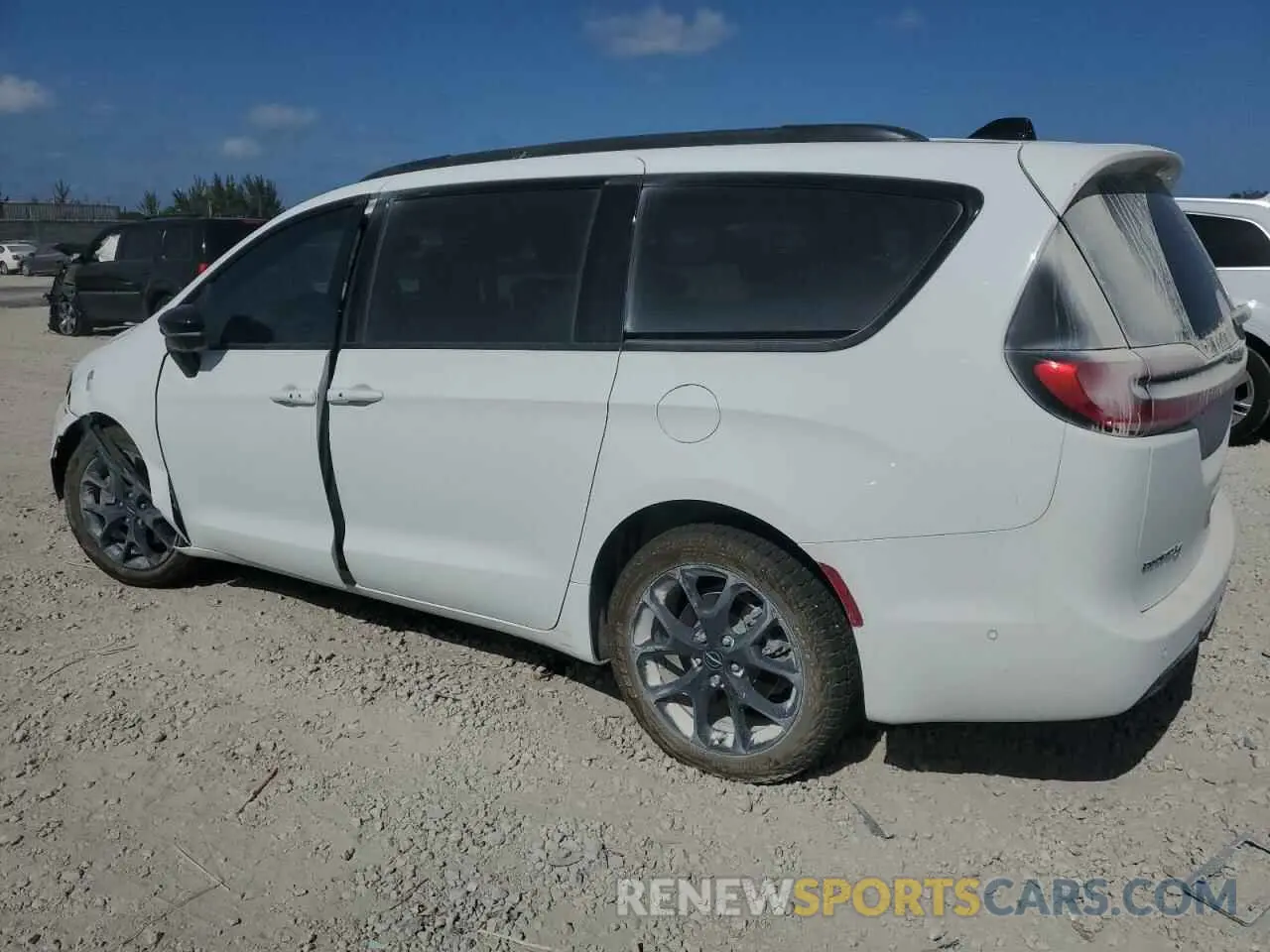 2 Photograph of a damaged car 2C4RC3GG7PR593178 CHRYSLER PACIFICA 2023