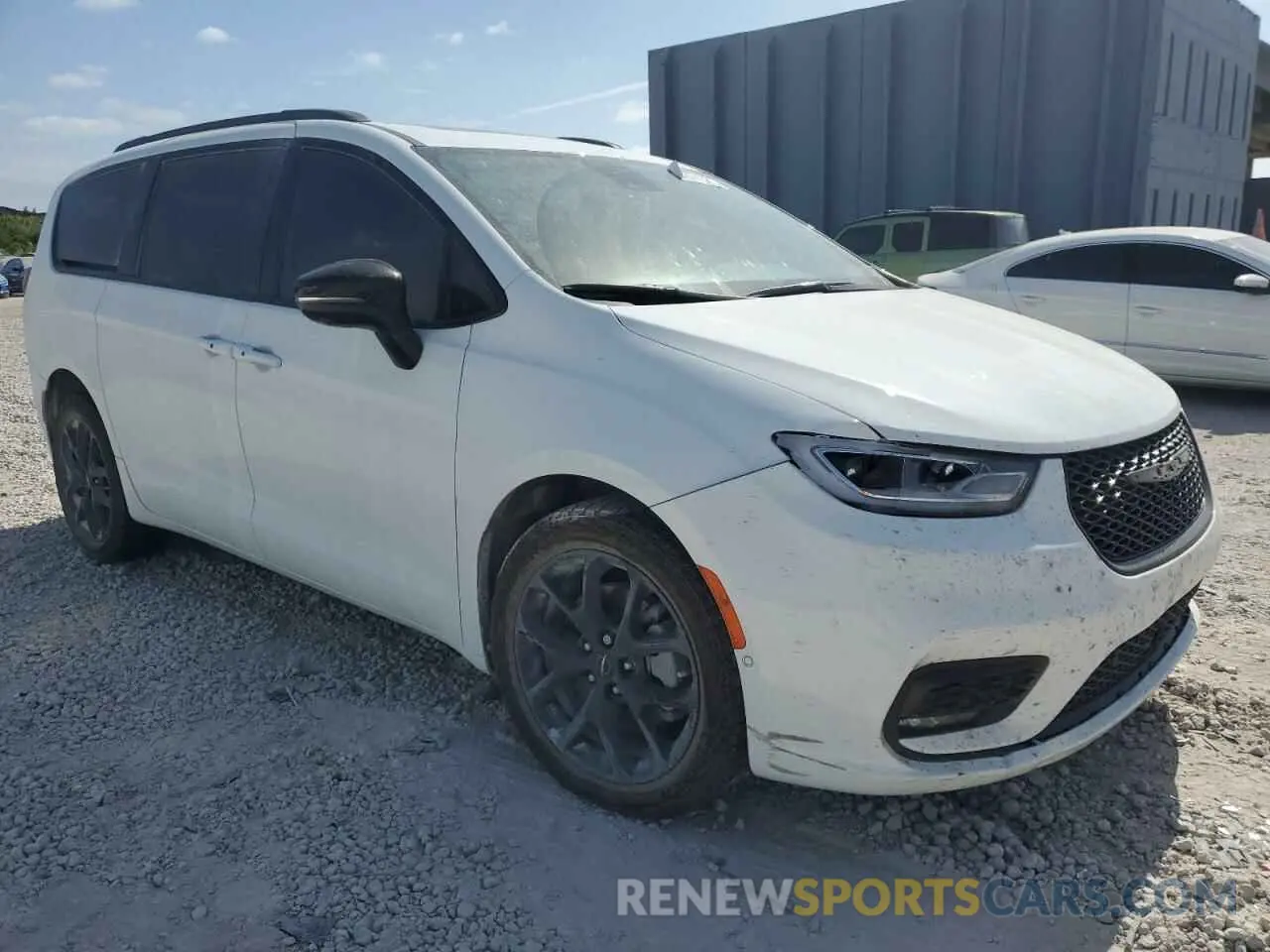 4 Photograph of a damaged car 2C4RC3GG7PR593178 CHRYSLER PACIFICA 2023