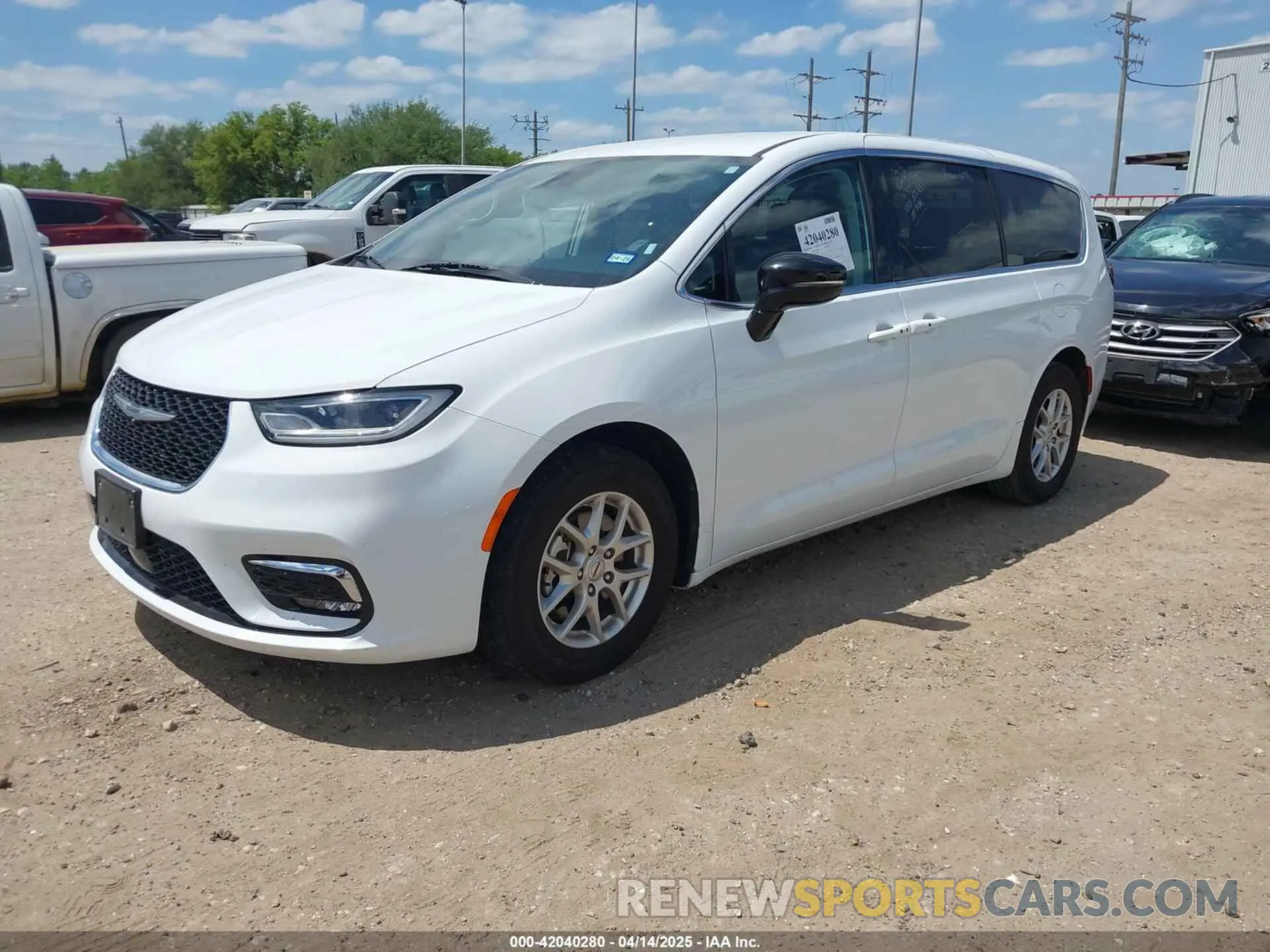 2 Photograph of a damaged car 2C4RC1BG0RR151258 CHRYSLER PACIFICA 2024