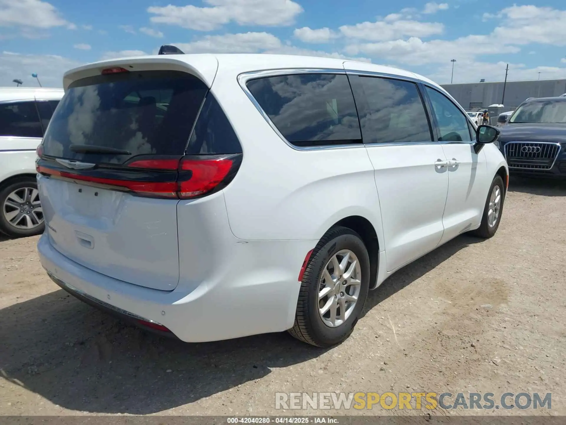 4 Photograph of a damaged car 2C4RC1BG0RR151258 CHRYSLER PACIFICA 2024