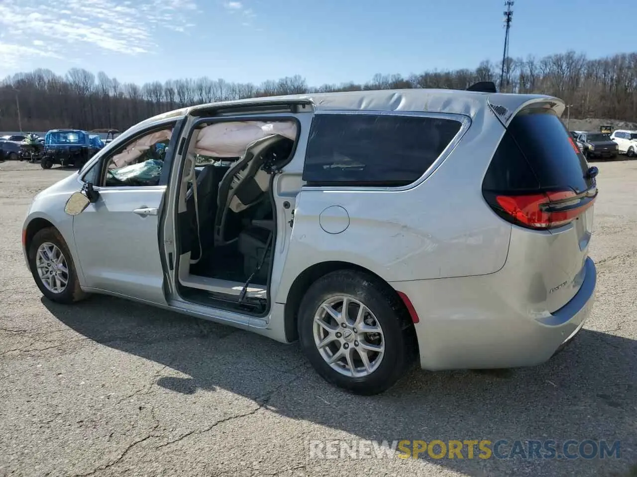 2 Photograph of a damaged car 2C4RC1BG0RR164141 CHRYSLER PACIFICA 2024