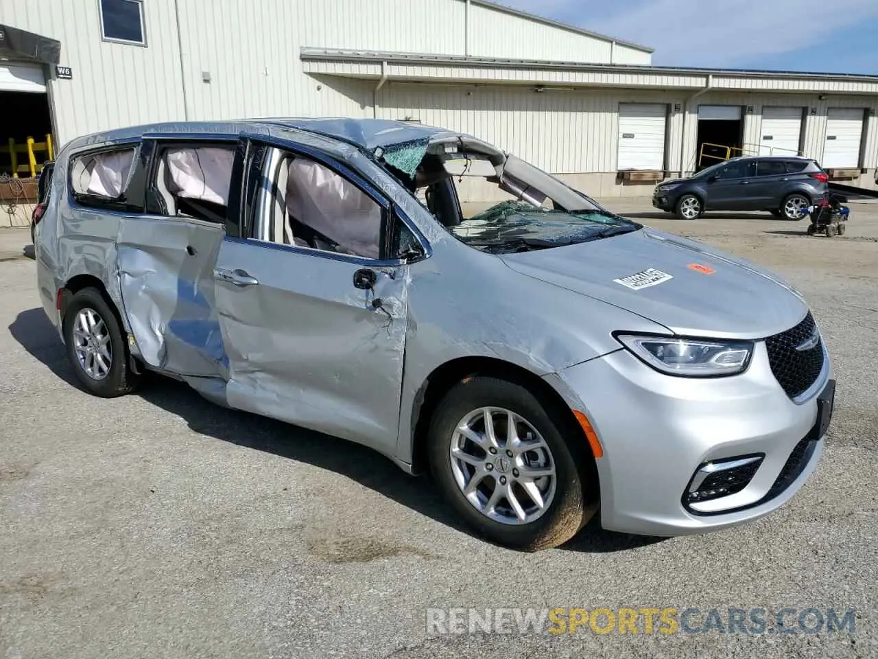 4 Photograph of a damaged car 2C4RC1BG0RR164141 CHRYSLER PACIFICA 2024