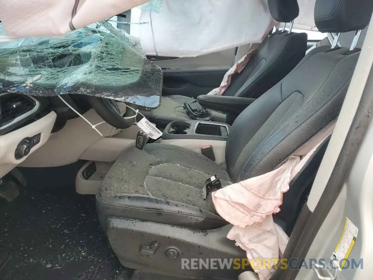 7 Photograph of a damaged car 2C4RC1BG0RR164141 CHRYSLER PACIFICA 2024