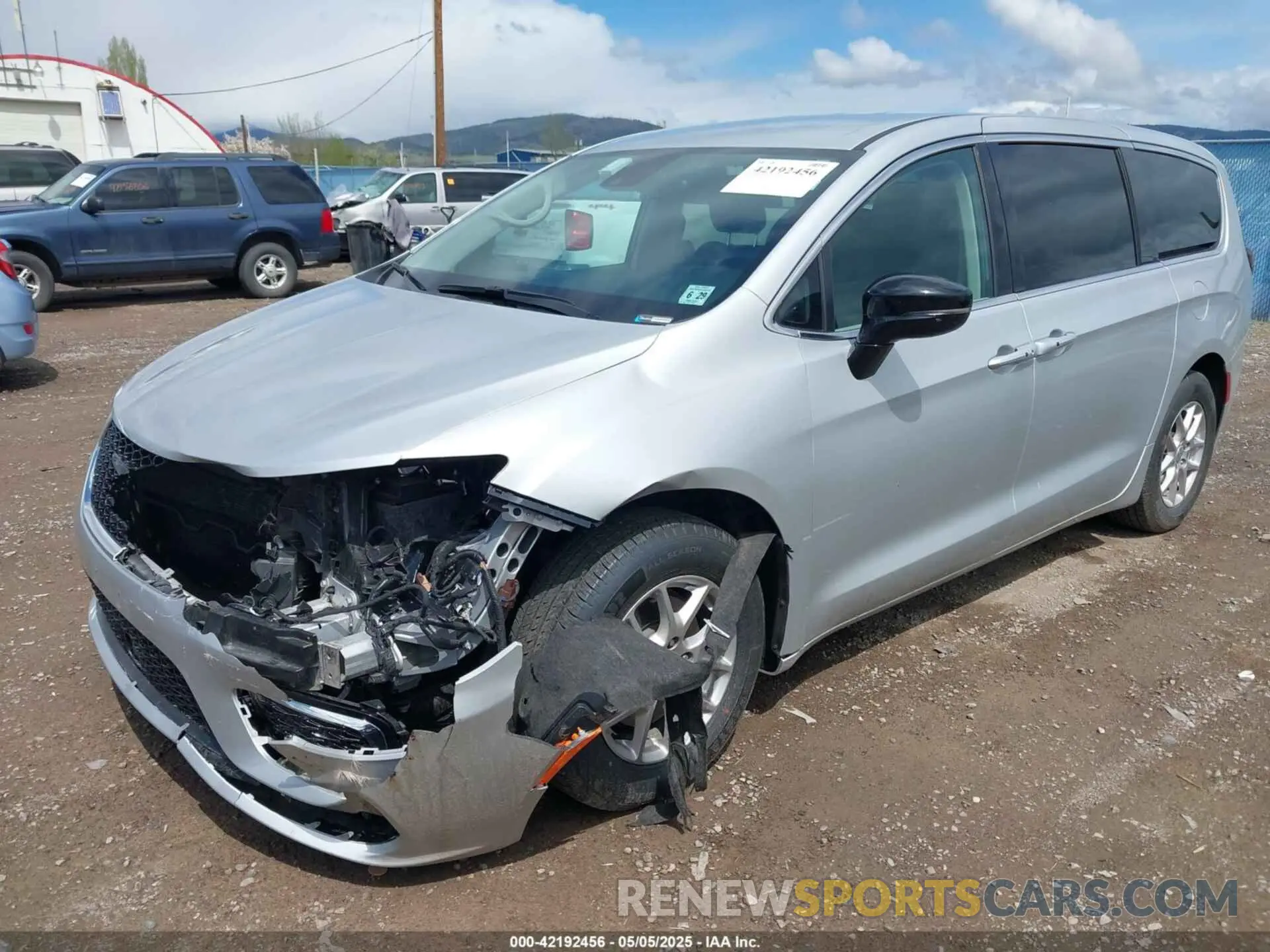 2 Photograph of a damaged car 2C4RC1BG0RR173230 CHRYSLER PACIFICA 2024