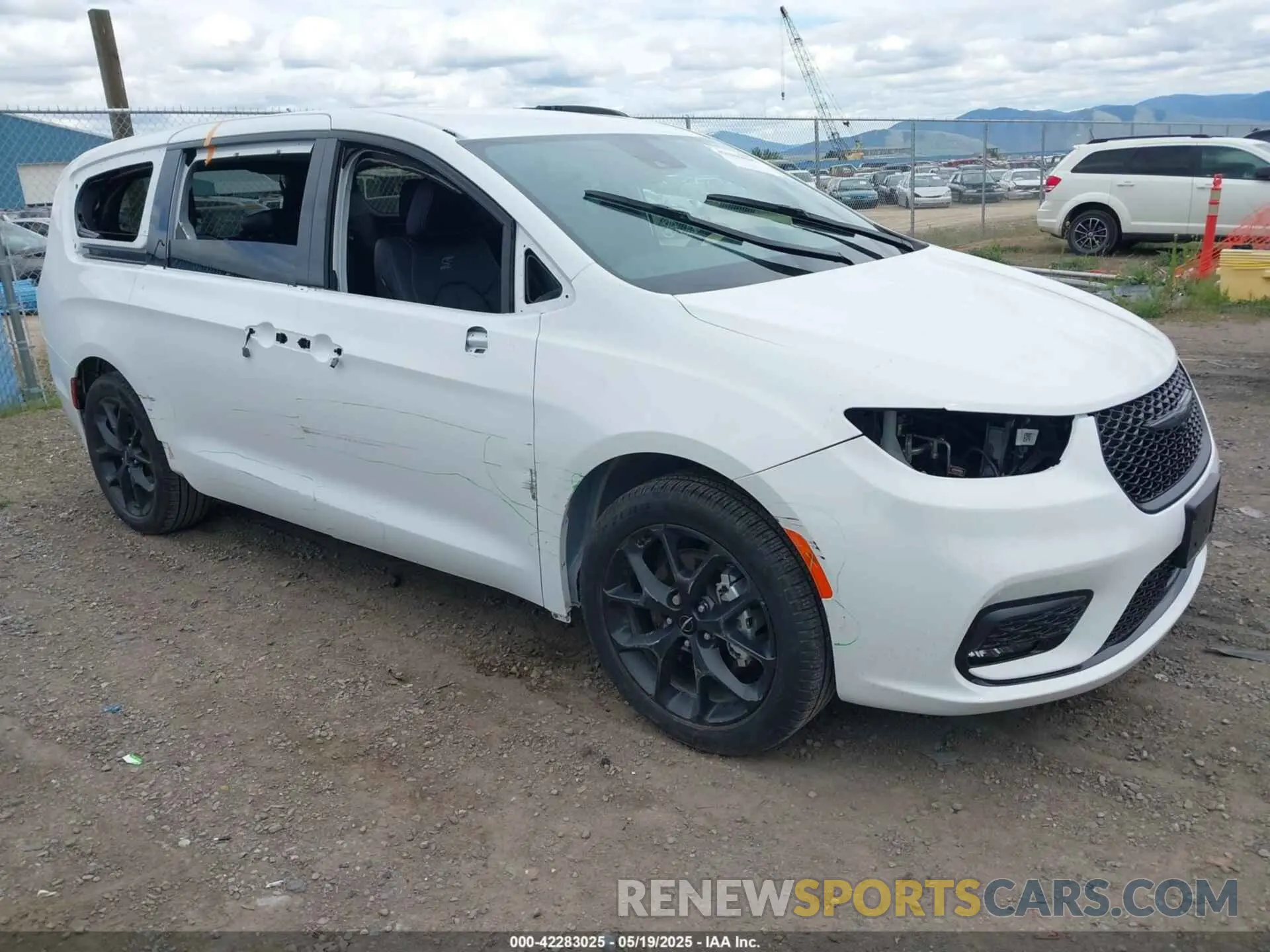 1 Photograph of a damaged car 2C4RC1BG1RR107527 CHRYSLER PACIFICA 2024