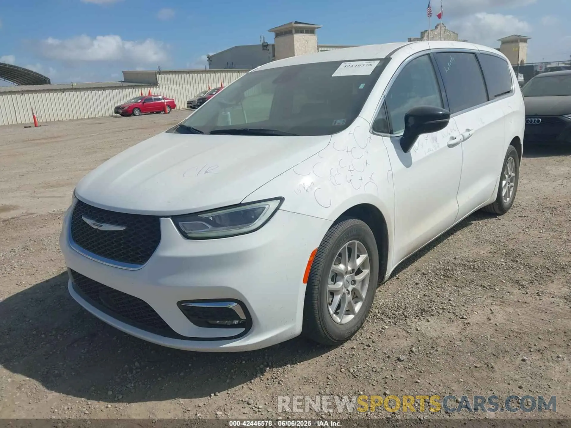 2 Photograph of a damaged car 2C4RC1BG1RR167615 CHRYSLER PACIFICA 2024