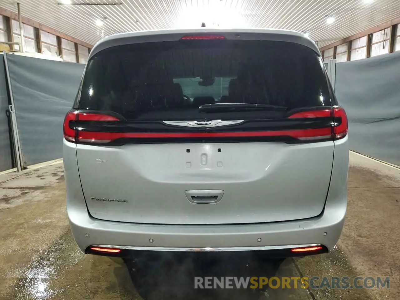 6 Photograph of a damaged car 2C4RC1BG2RR129522 CHRYSLER PACIFICA 2024