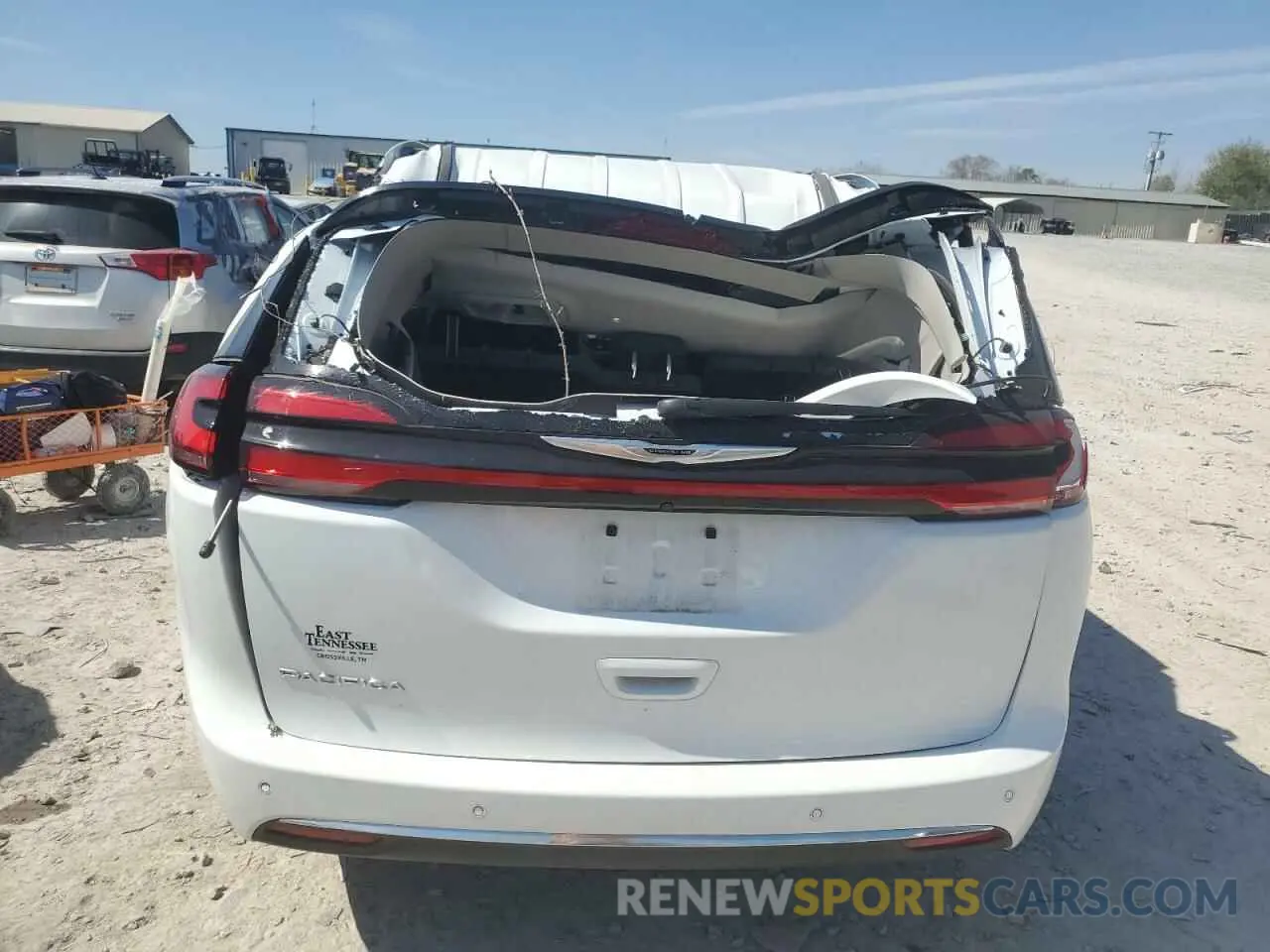 6 Photograph of a damaged car 2C4RC1BG3RR114088 CHRYSLER PACIFICA 2024