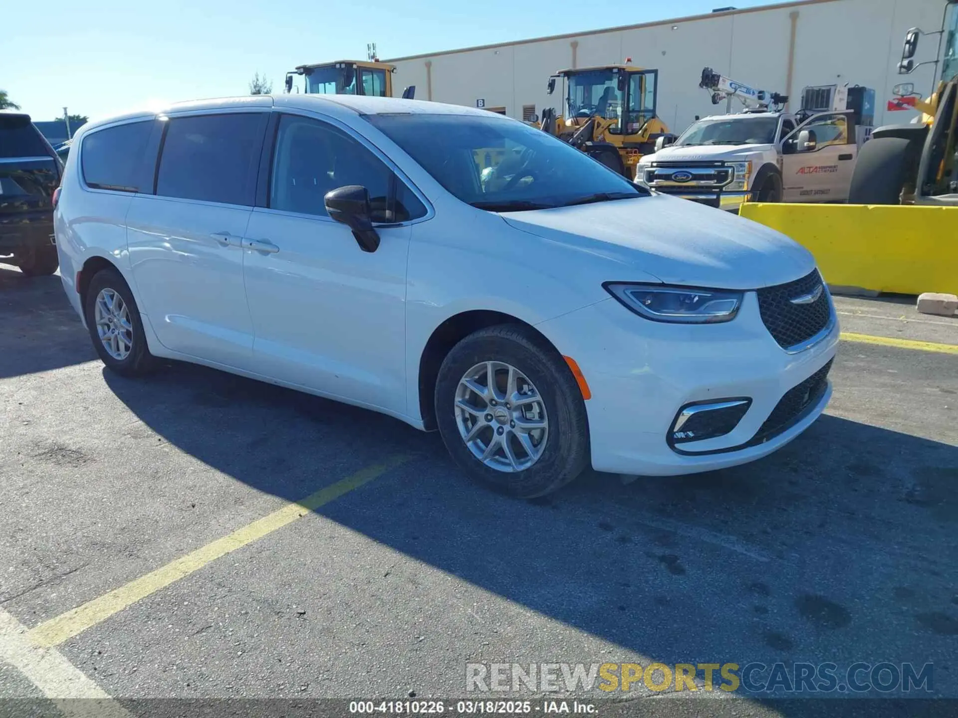 1 Photograph of a damaged car 2C4RC1BG3RR120019 CHRYSLER PACIFICA 2024