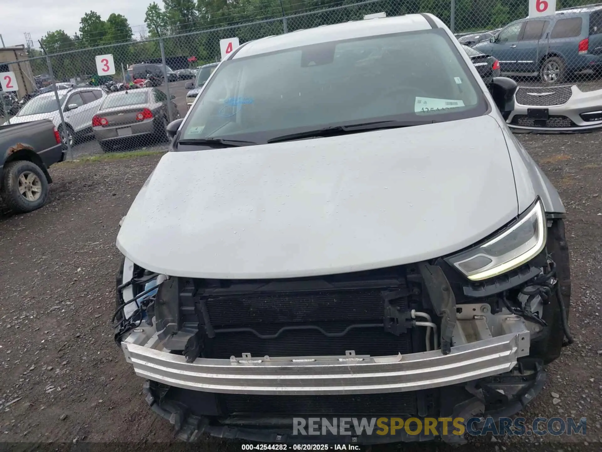 6 Photograph of a damaged car 2C4RC1BG3RR139816 CHRYSLER PACIFICA 2024