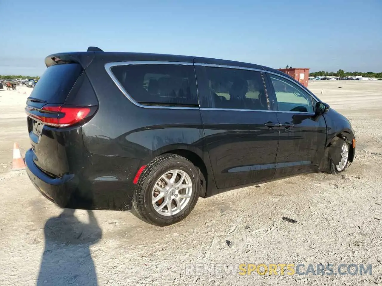 3 Photograph of a damaged car 2C4RC1BG4RR102063 CHRYSLER PACIFICA 2024