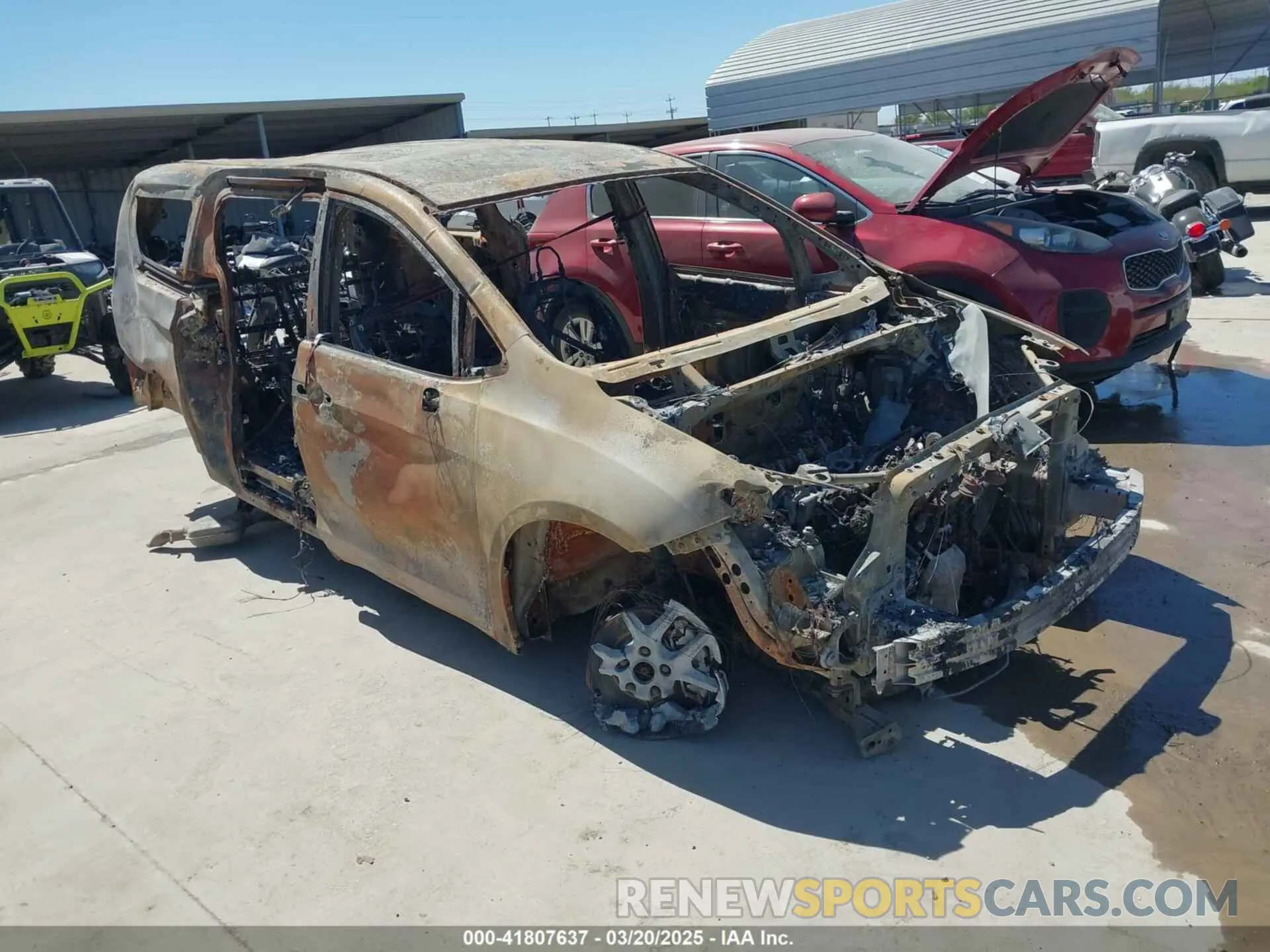 1 Photograph of a damaged car 2C4RC1BG4RR125441 CHRYSLER PACIFICA 2024