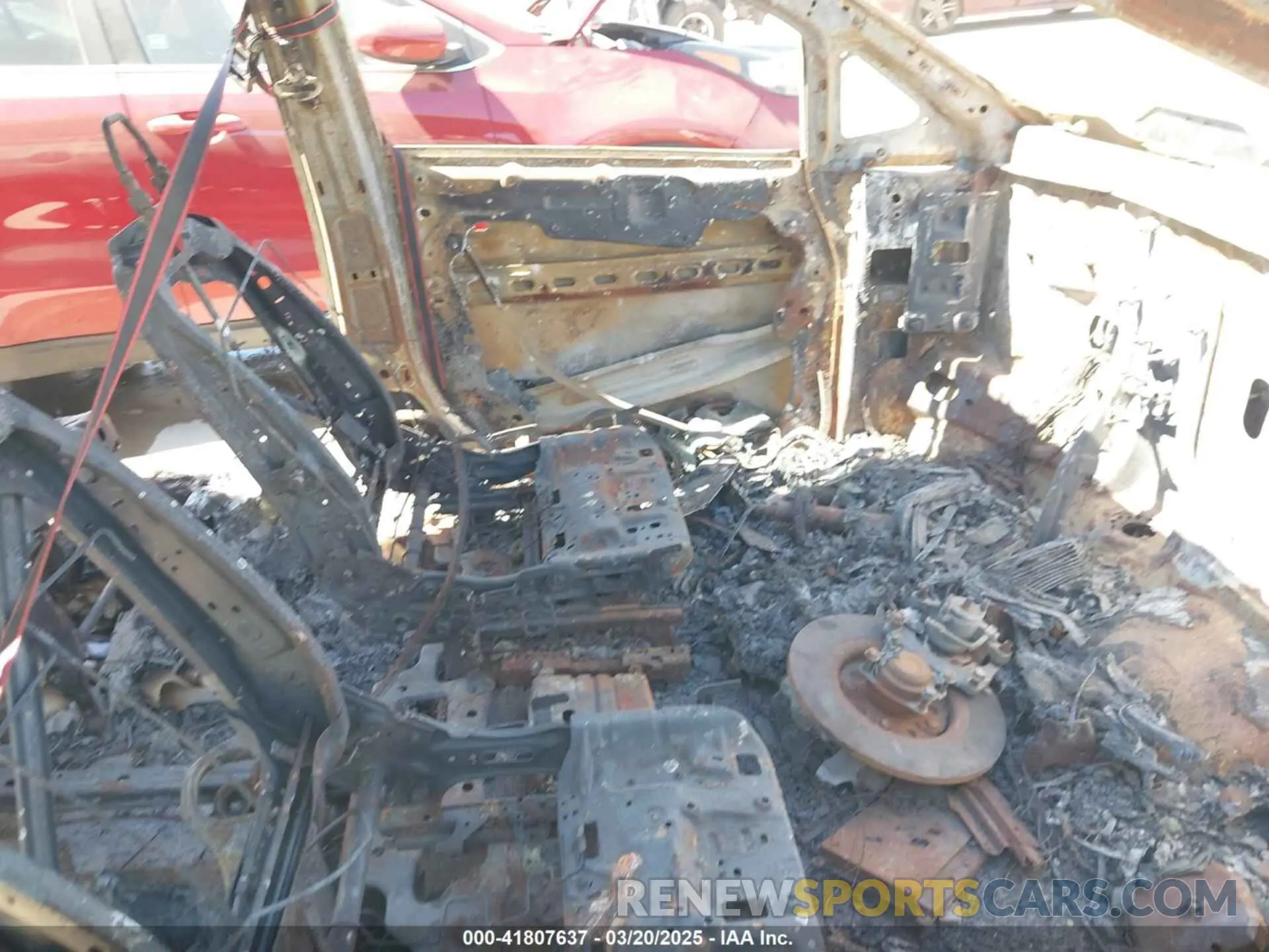 5 Photograph of a damaged car 2C4RC1BG4RR125441 CHRYSLER PACIFICA 2024