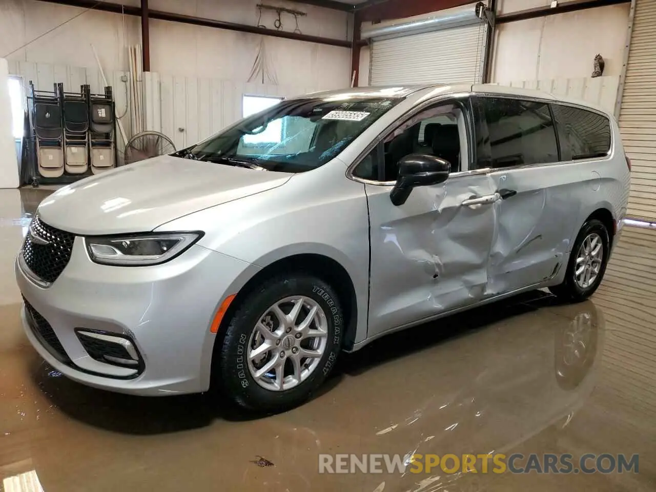 1 Photograph of a damaged car 2C4RC1BG4RR129327 CHRYSLER PACIFICA 2024