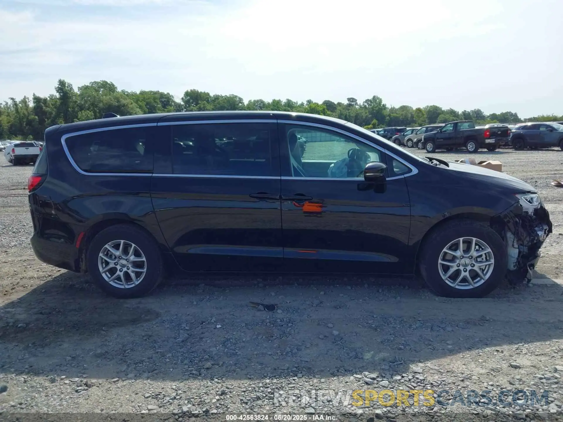 13 Photograph of a damaged car 2C4RC1BG4RR143812 CHRYSLER PACIFICA 2024
