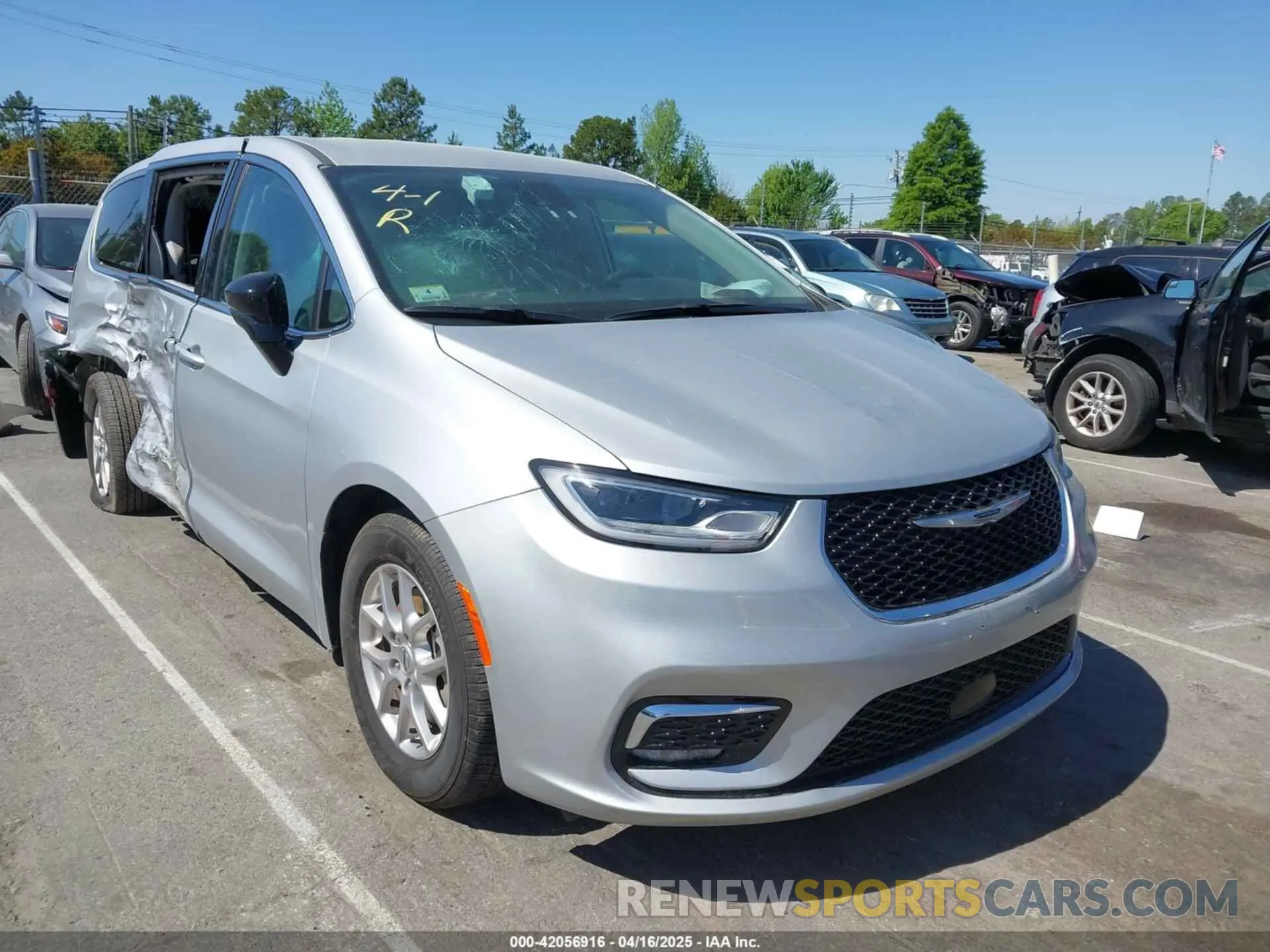 1 Photograph of a damaged car 2C4RC1BG4RR148377 CHRYSLER PACIFICA 2024