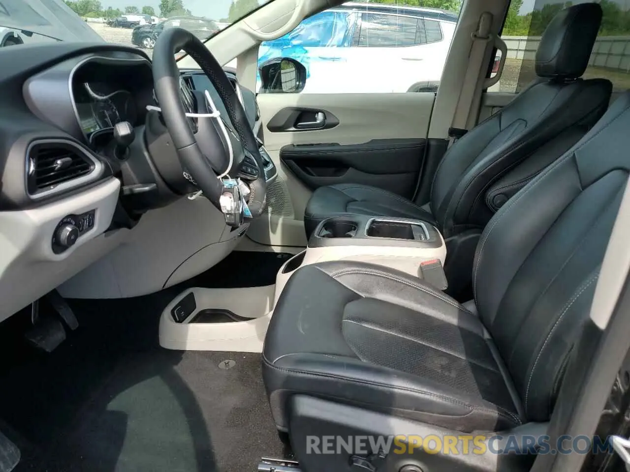 7 Photograph of a damaged car 2C4RC1BG4RR151375 CHRYSLER PACIFICA 2024