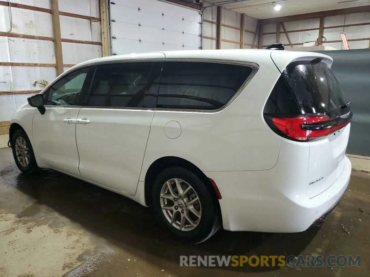 2 Photograph of a damaged car 2C4RC1BG4RR155426 CHRYSLER PACIFICA 2024
