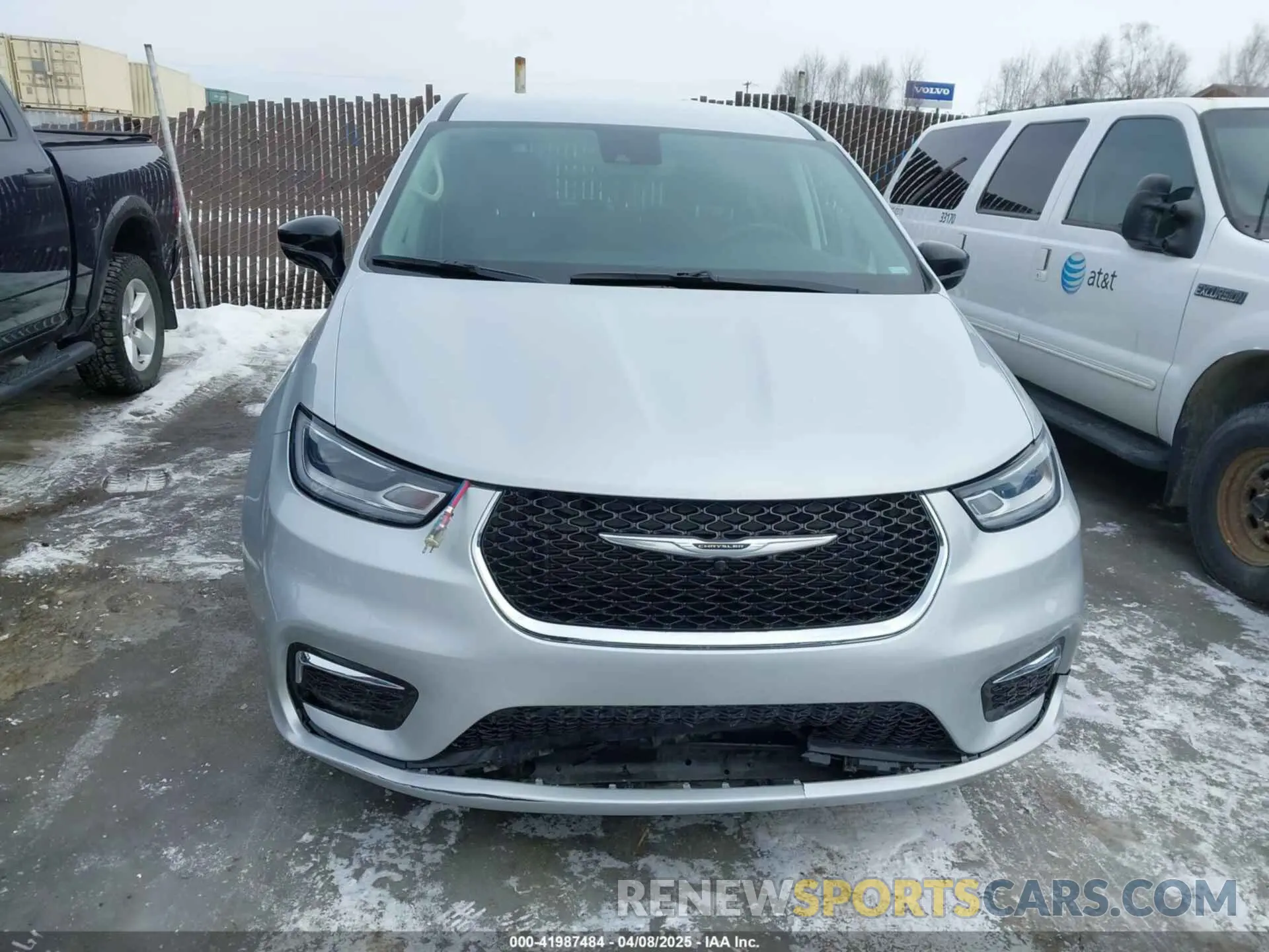 12 Photograph of a damaged car 2C4RC1BG4RR159301 CHRYSLER PACIFICA 2024