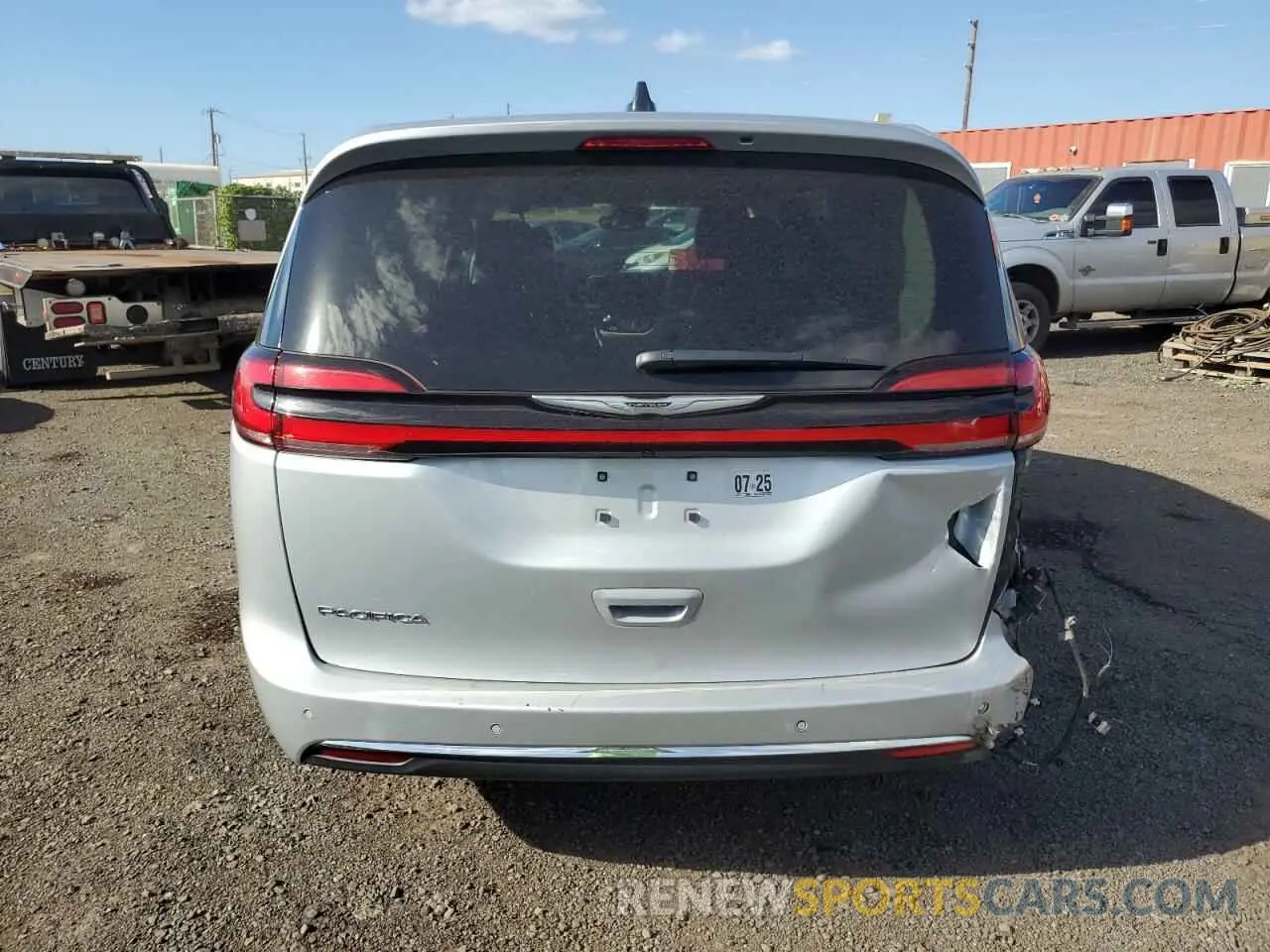 6 Photograph of a damaged car 2C4RC1BG5RR147092 CHRYSLER PACIFICA 2024