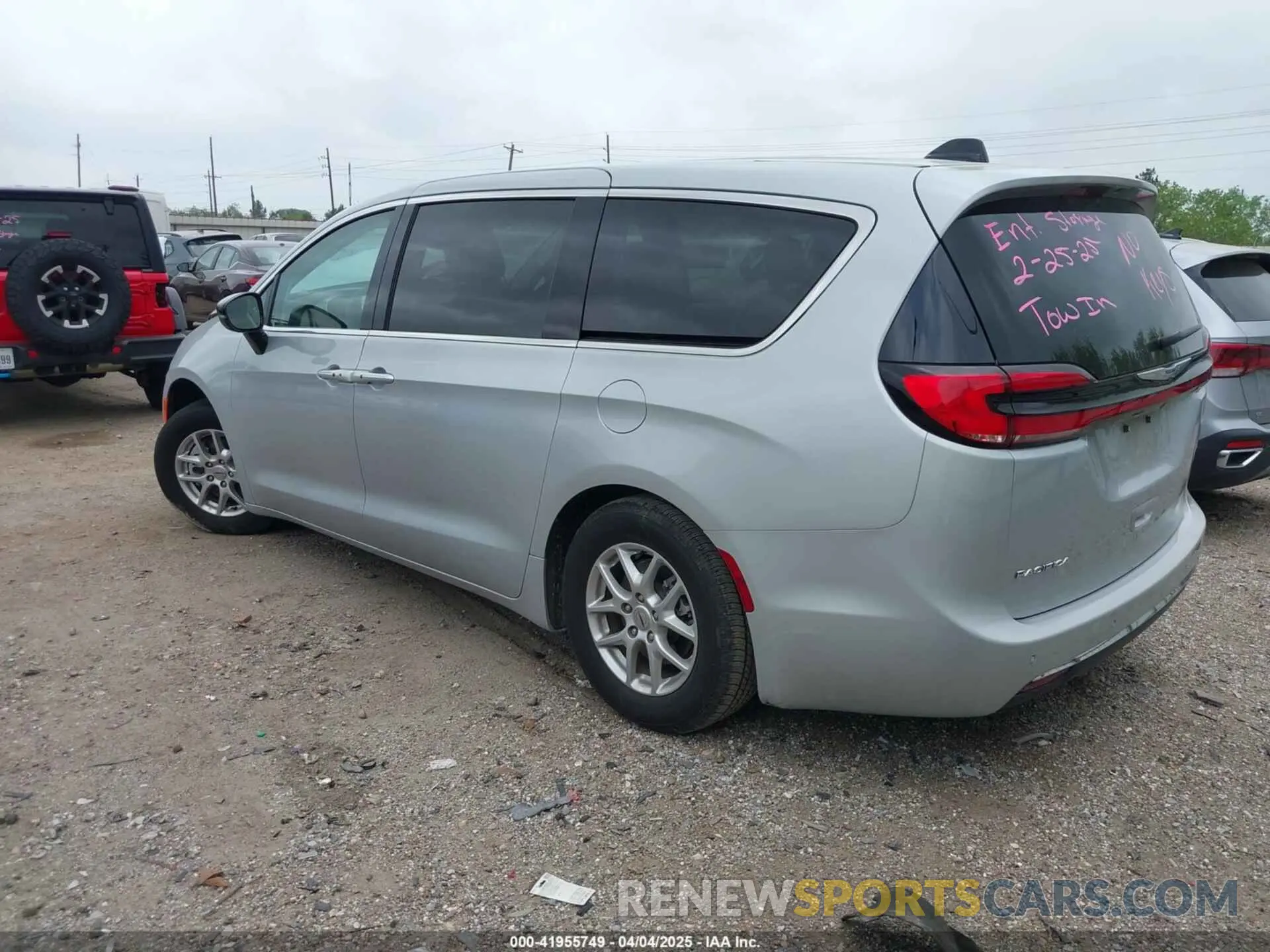 3 Photograph of a damaged car 2C4RC1BG5RR165298 CHRYSLER PACIFICA 2024