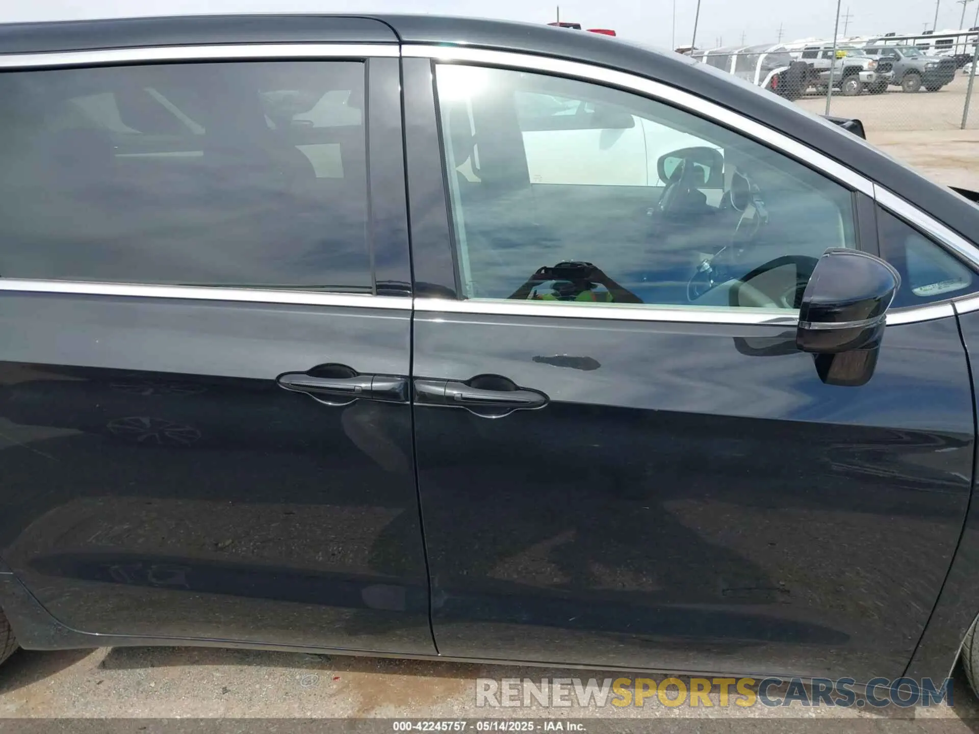 13 Photograph of a damaged car 2C4RC1BG6RR101545 CHRYSLER PACIFICA 2024
