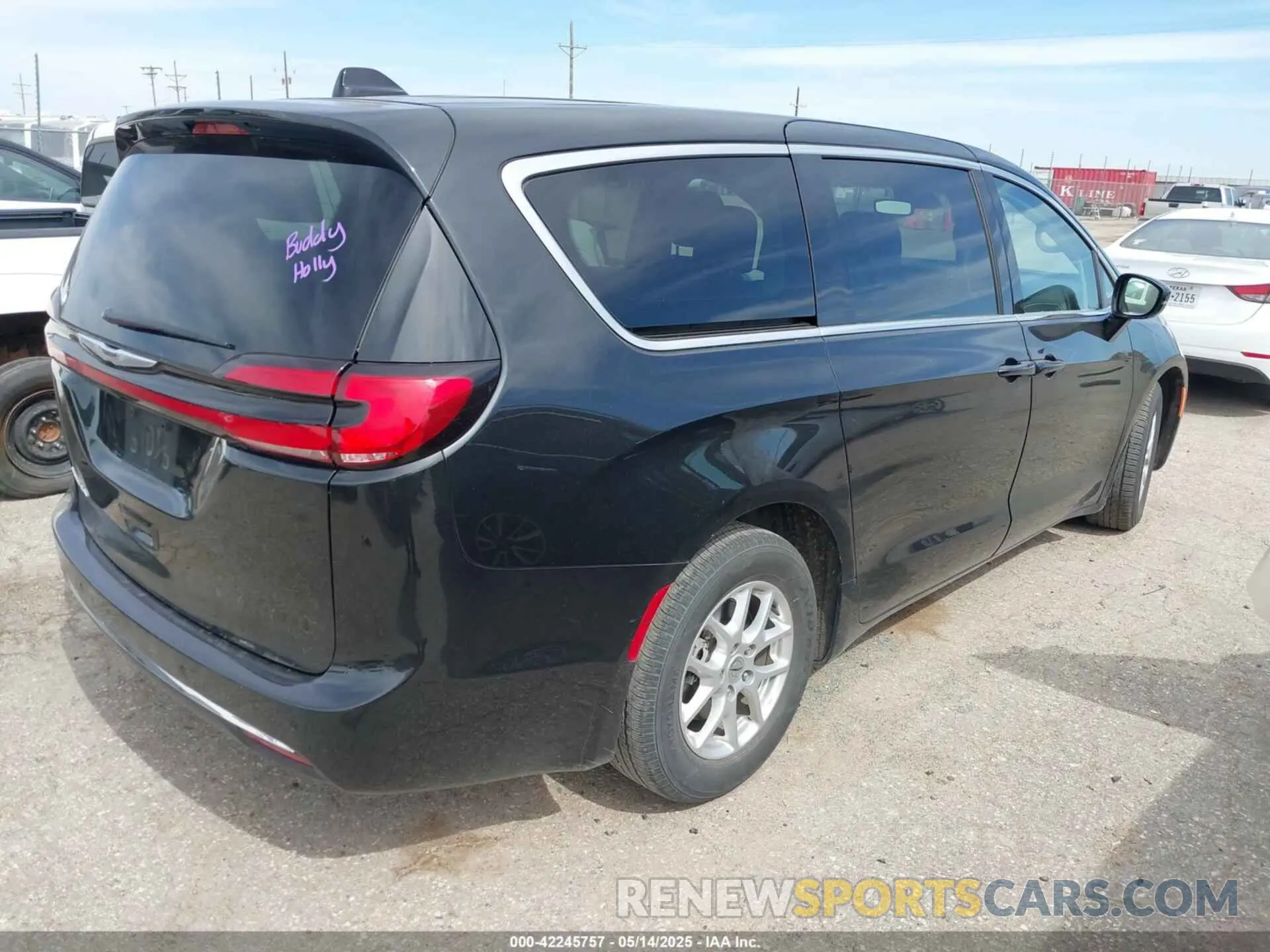 4 Photograph of a damaged car 2C4RC1BG6RR101545 CHRYSLER PACIFICA 2024