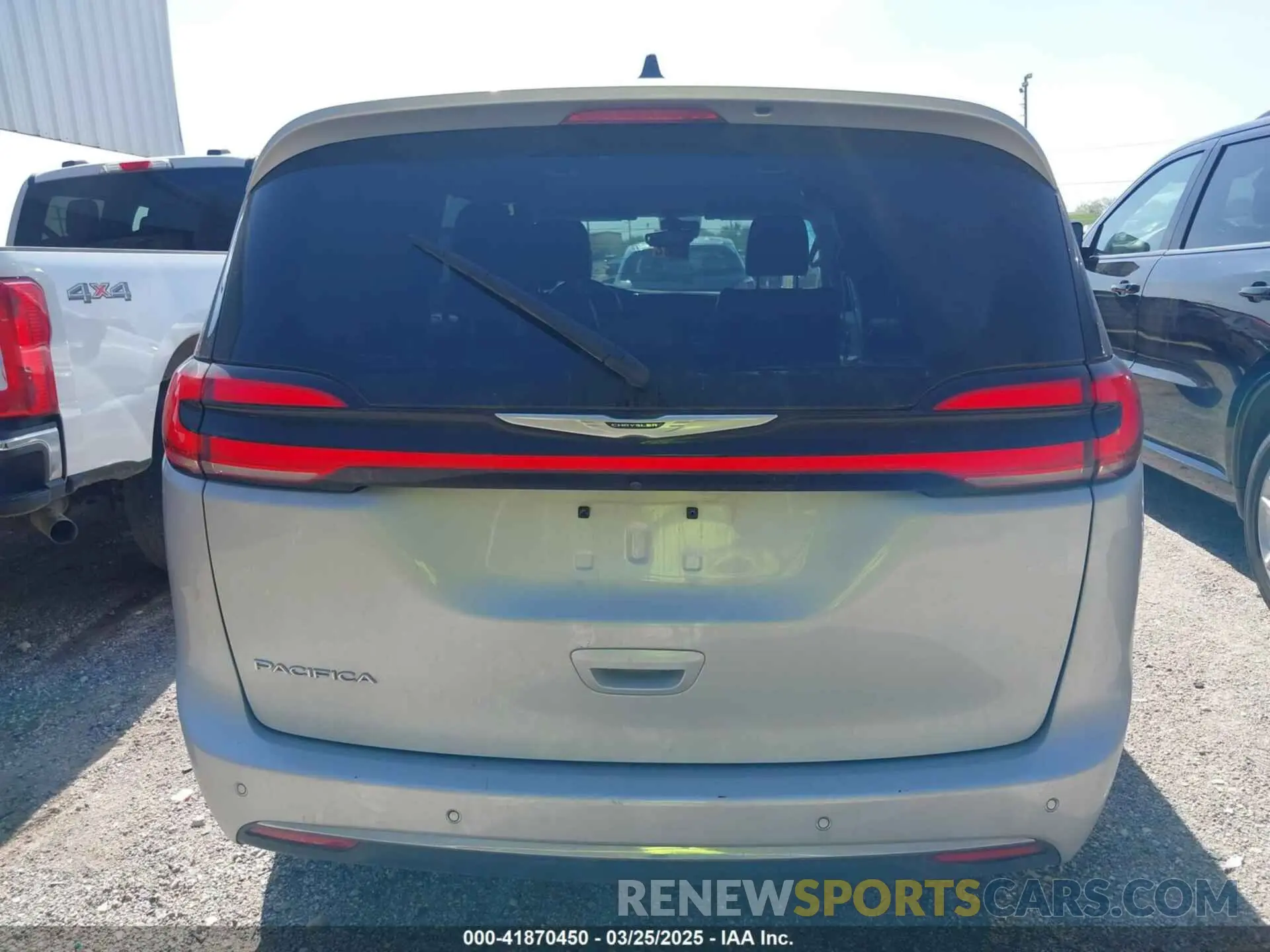 16 Photograph of a damaged car 2C4RC1BG6RR139387 CHRYSLER PACIFICA 2024