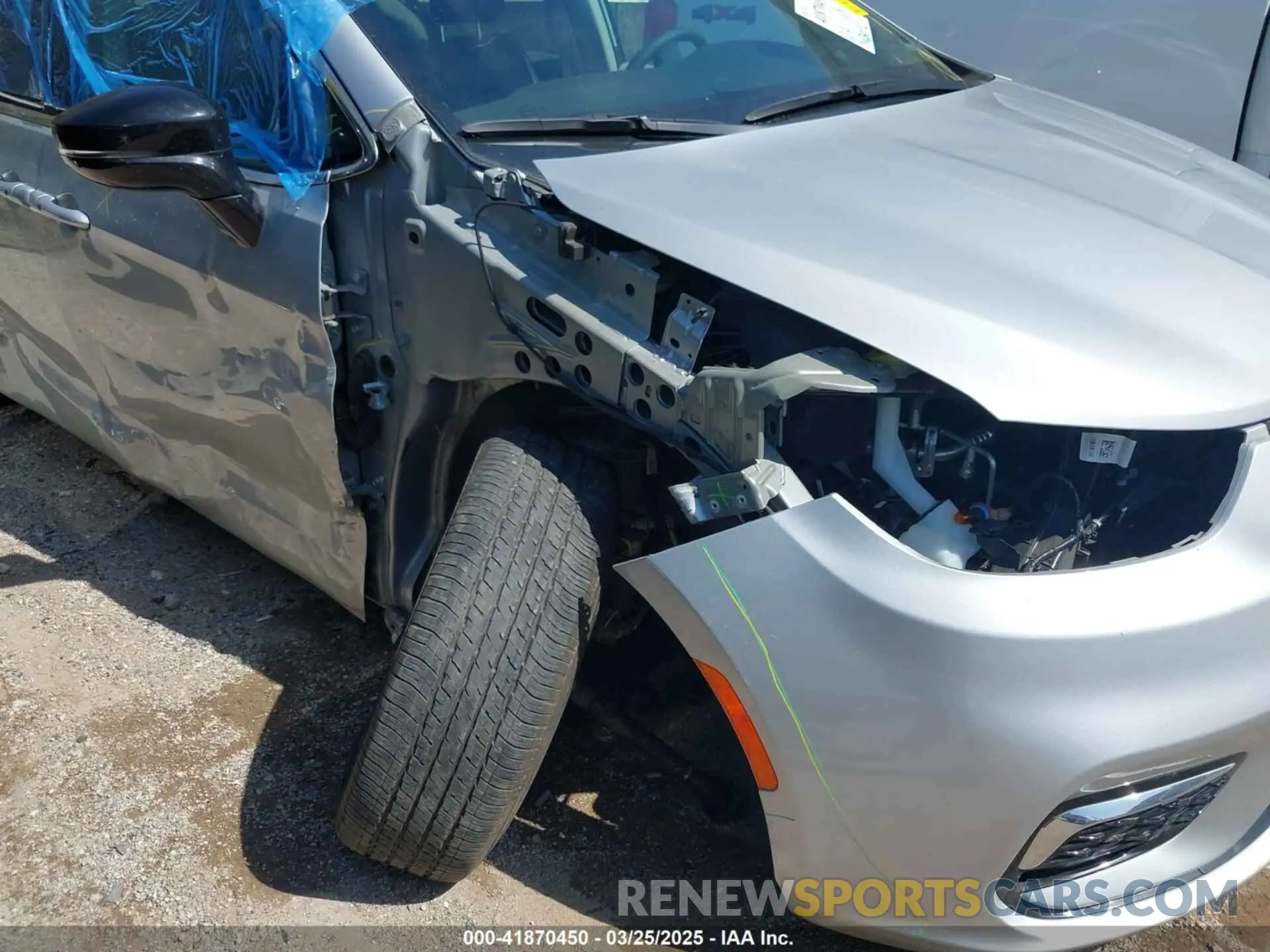 6 Photograph of a damaged car 2C4RC1BG6RR139387 CHRYSLER PACIFICA 2024